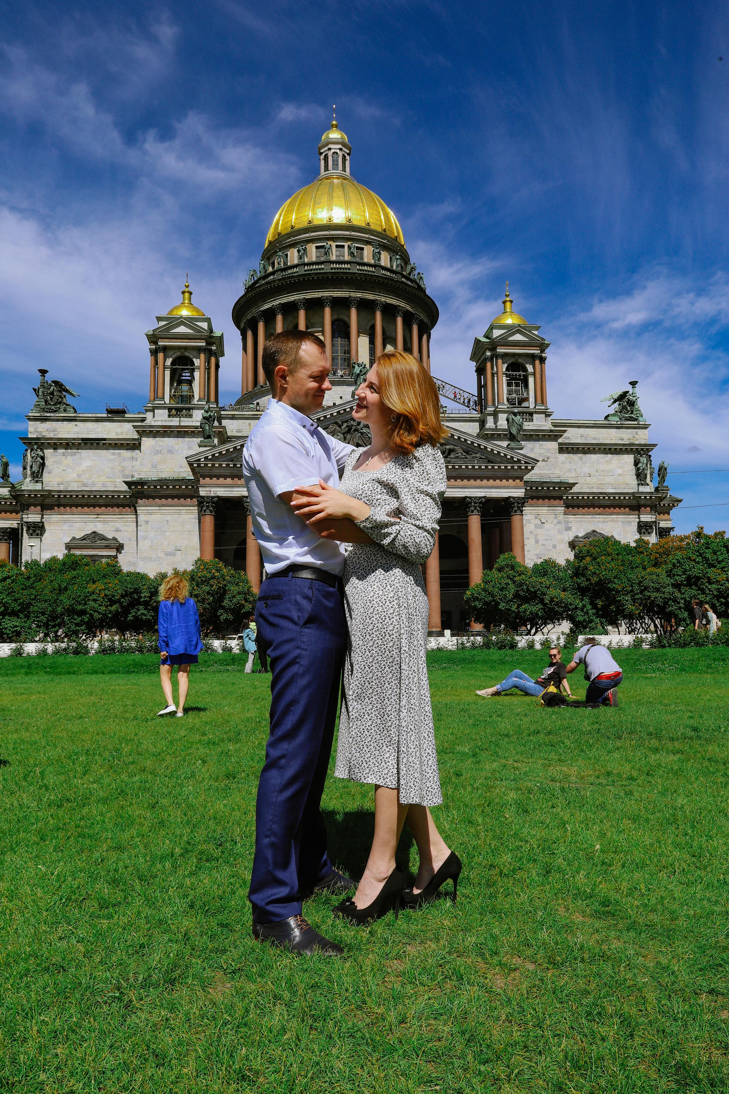 Татьяна с супругом Исакиеский собор + зеркальный дворик. Фотограф и Видеограф в Санкт-Петербурге Алиса Шандрик