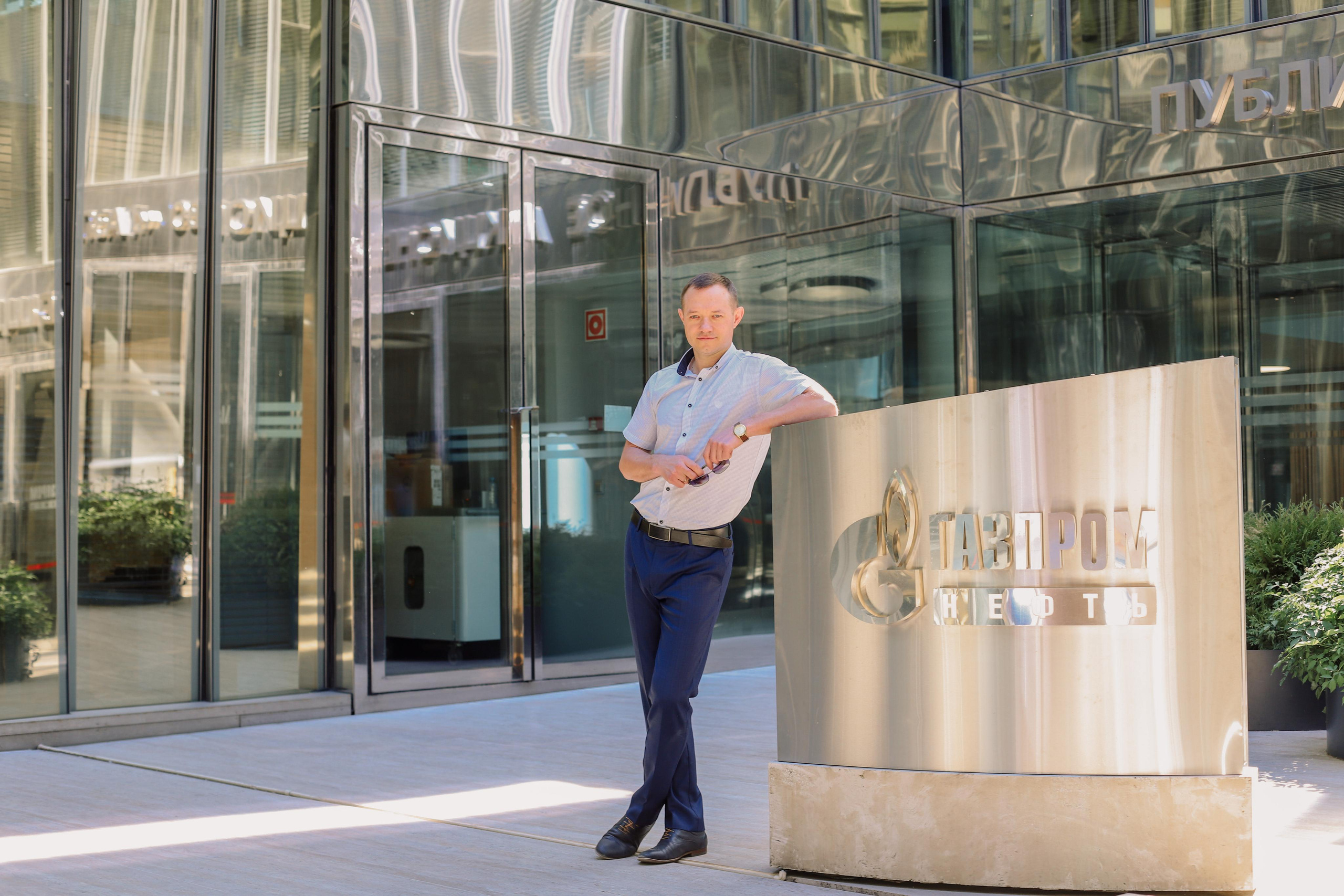 Татьяна с супругом Исакиеский собор + зеркальный дворик. Фотограф и Видеограф в Санкт-Петербурге Алиса Шандрик
