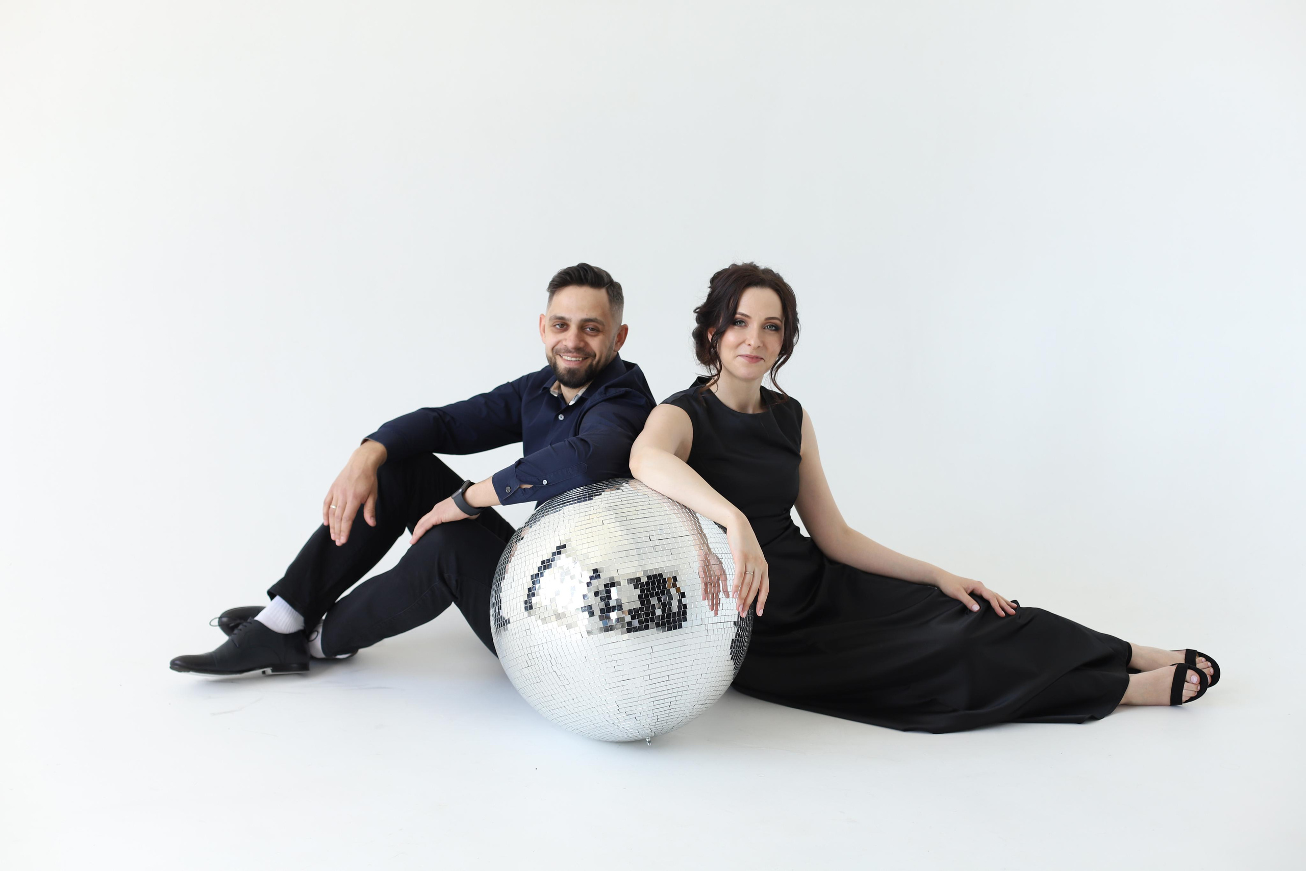 Катя с супругом т шаром. Фотограф и Видеограф в Санкт-Петербурге Алиса Шандрик