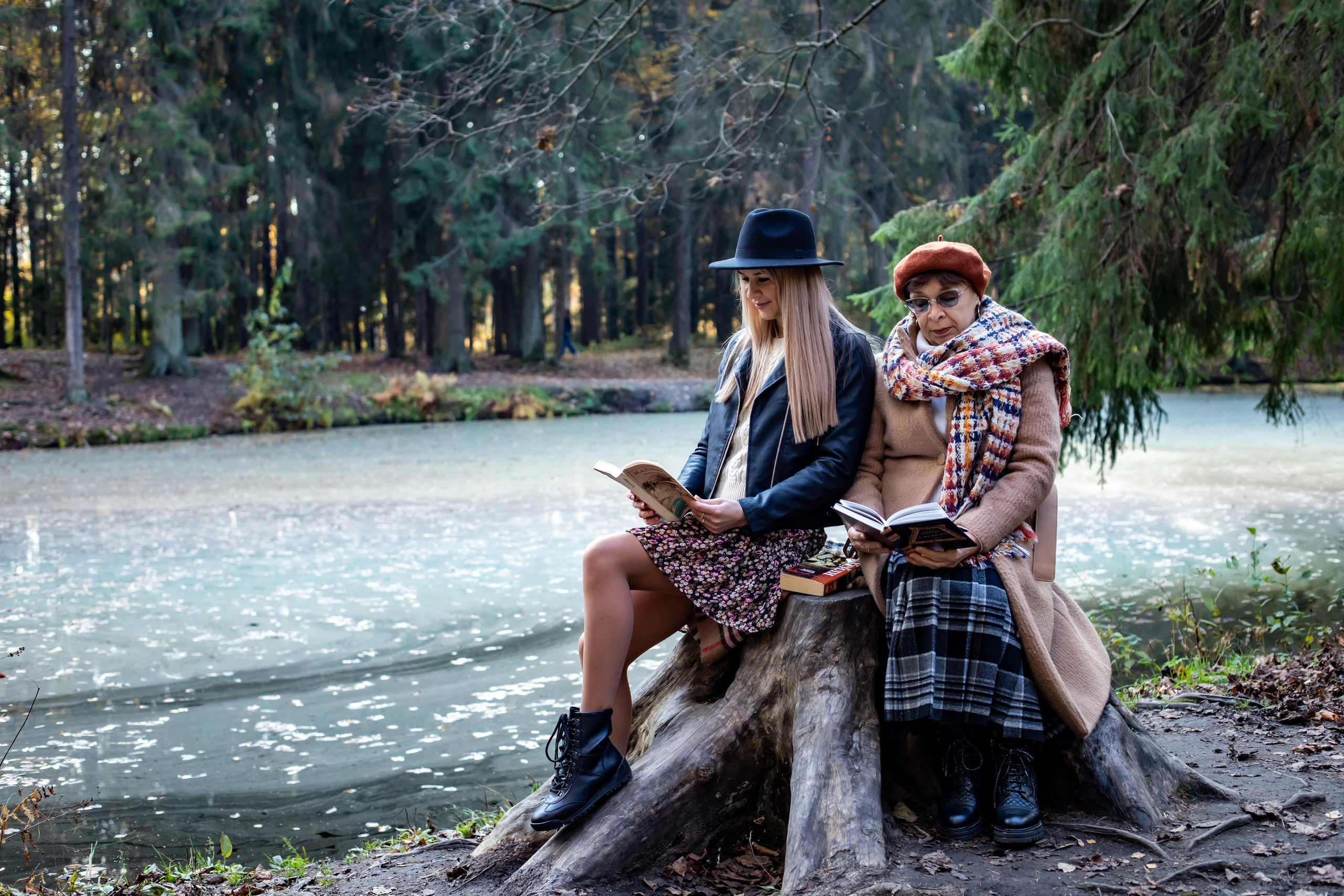 Аня с мамой Шуваловский парк. Фотограф и Видеограф в Санкт-Петербурге Алиса Шандрик