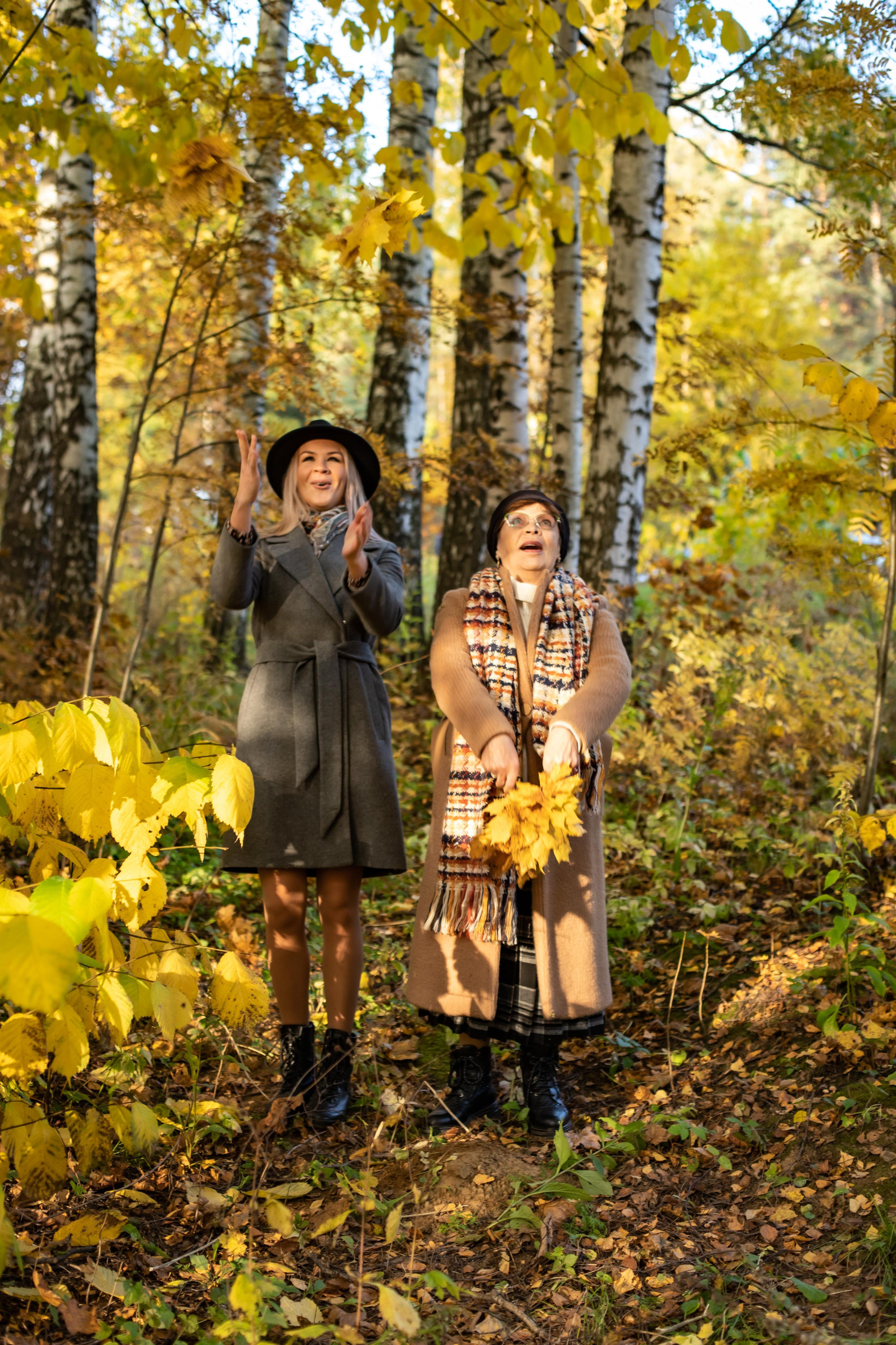 Аня с мамой Шуваловский парк. Фотограф и Видеограф в Санкт-Петербурге Алиса Шандрик