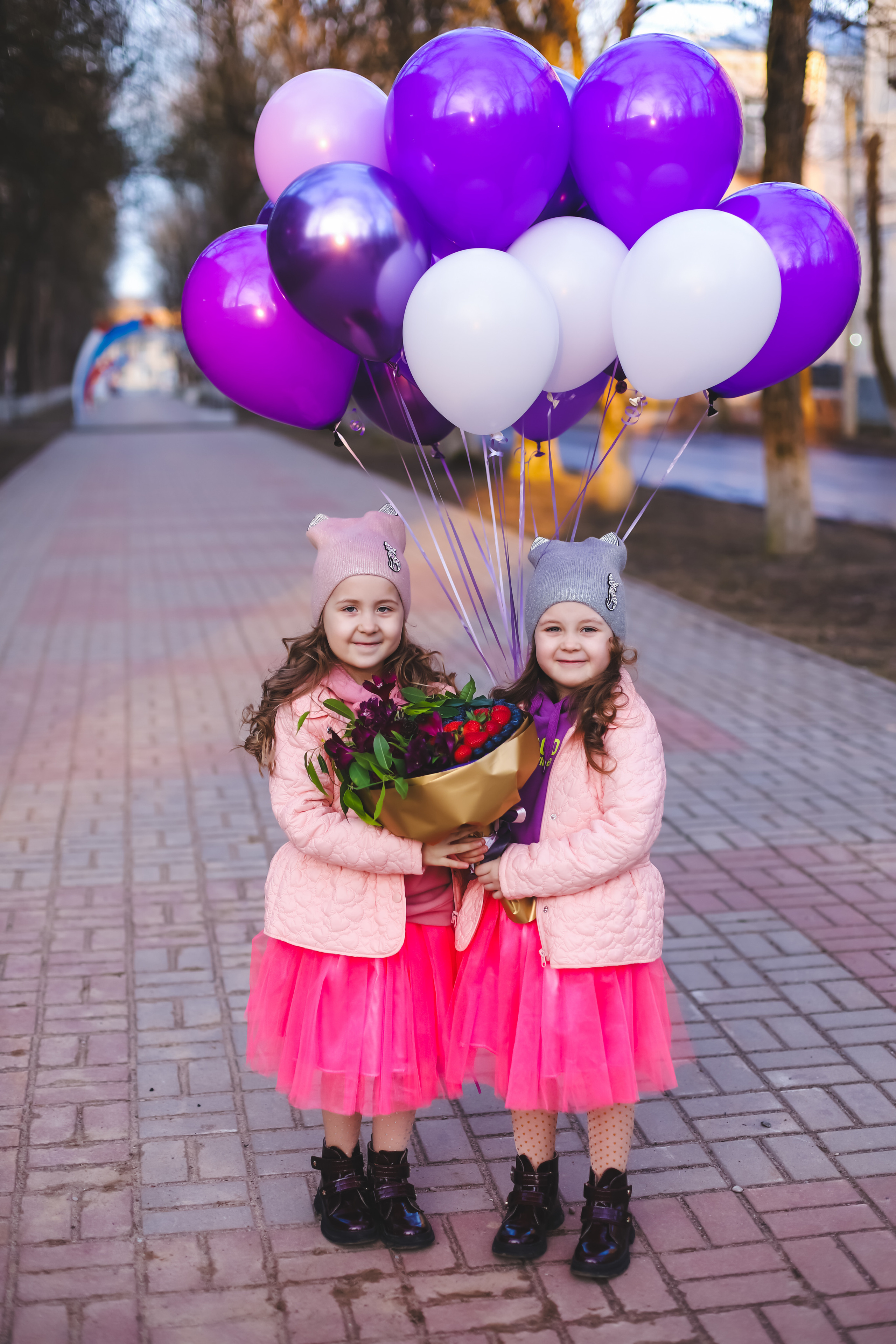 Шарики и цветы Волхов. Фотограф и Видеограф в Санкт-Петербурге Алиса Шандрик