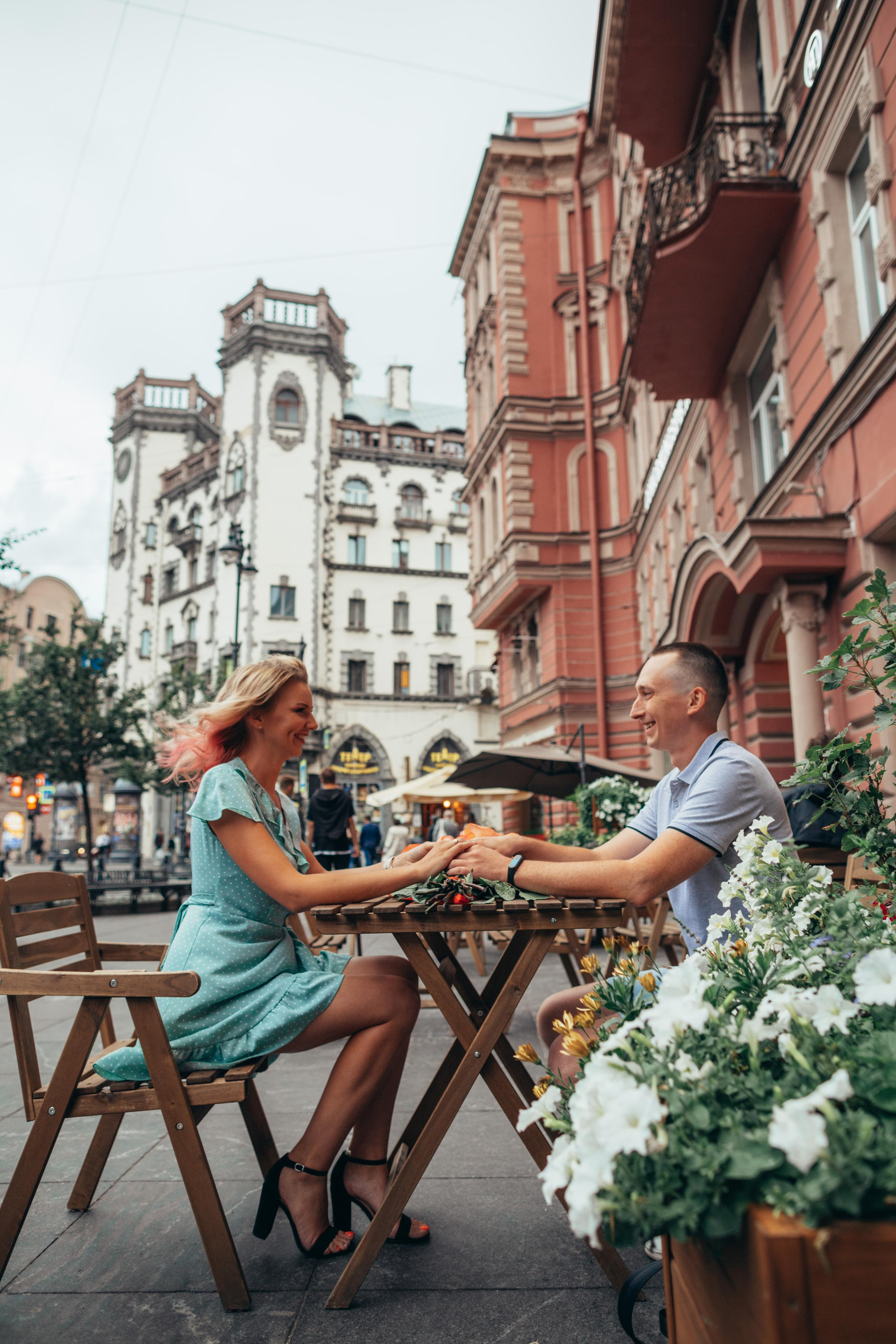 Катя с супругом Петроградка + Шоколад бар. Фотограф и Видеограф в Санкт-Петербурге Алиса Шандрик