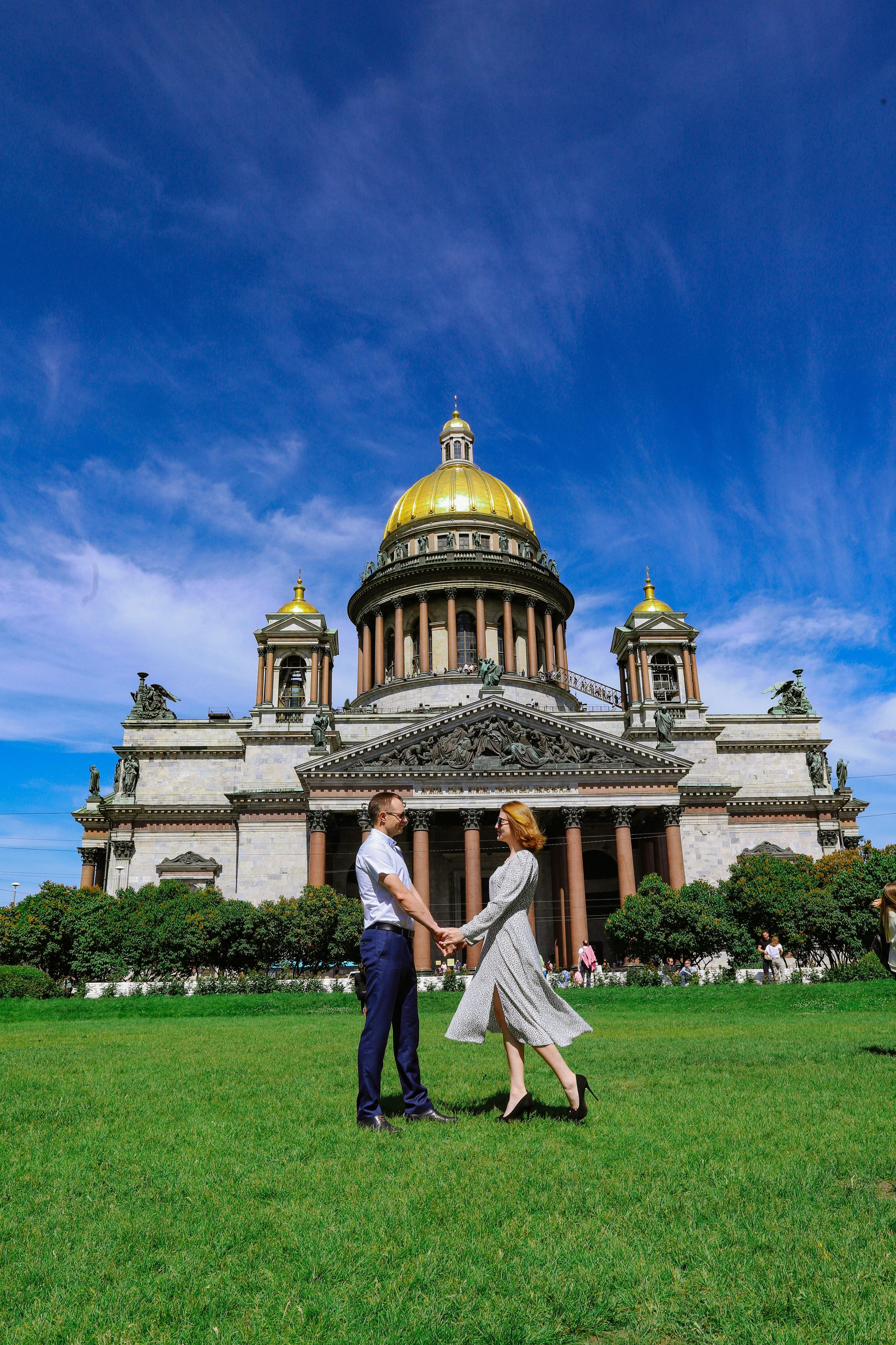 Татьяна с супругом Исакиеский собор + зеркальный дворик. Фотограф и Видеограф в Санкт-Петербурге Алиса Шандрик