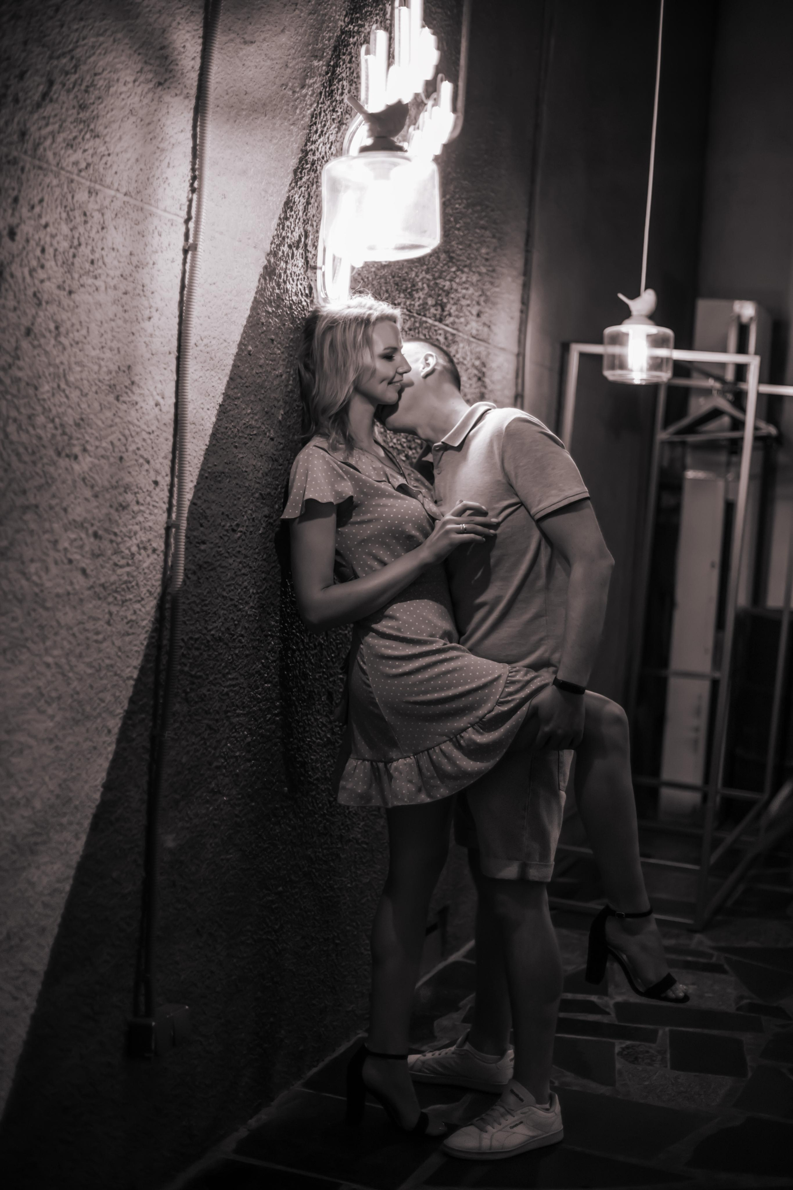 Катя с супругом Петроградка + Шоколад бар. Фотограф и Видеограф в Санкт-Петербурге Алиса Шандрик