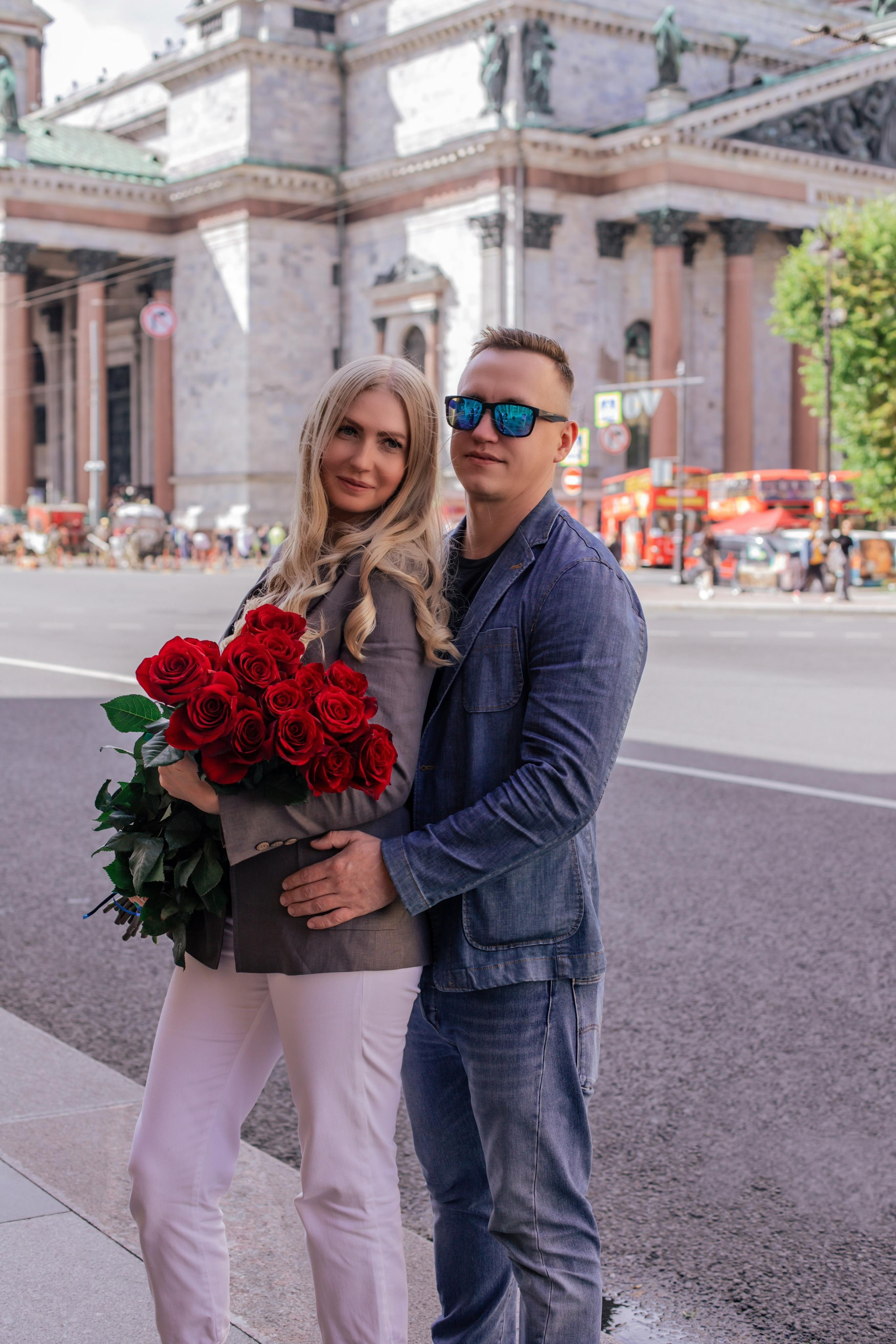 Марина и Сергей прогулка по достопримечательностям СПб. Фотограф и Видеограф в Санкт-Петербурге Алиса Шандрик