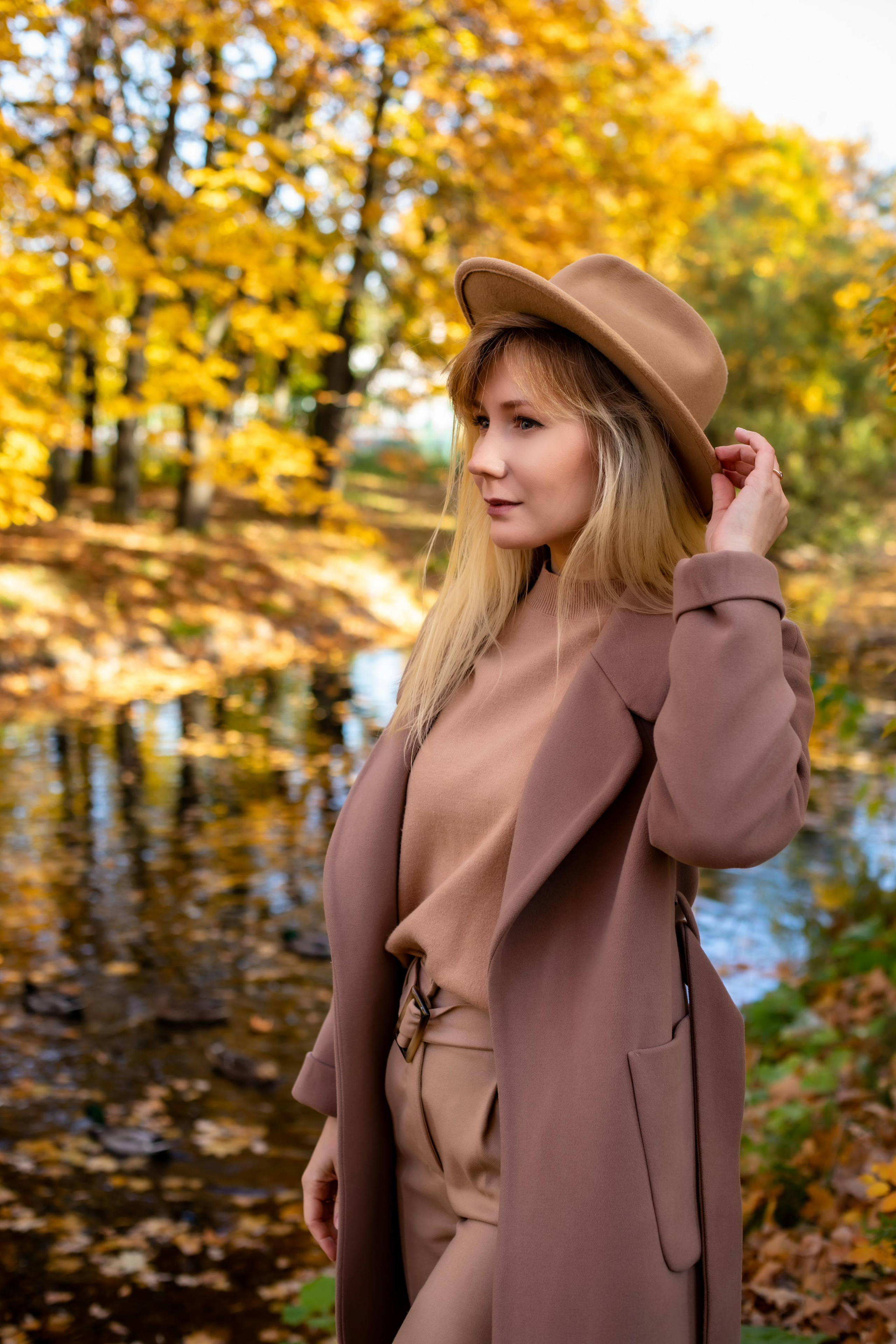 Осень. Парк победы Аня с Лерой. Фотограф и Видеограф в Санкт-Петербурге Алиса Шандрик