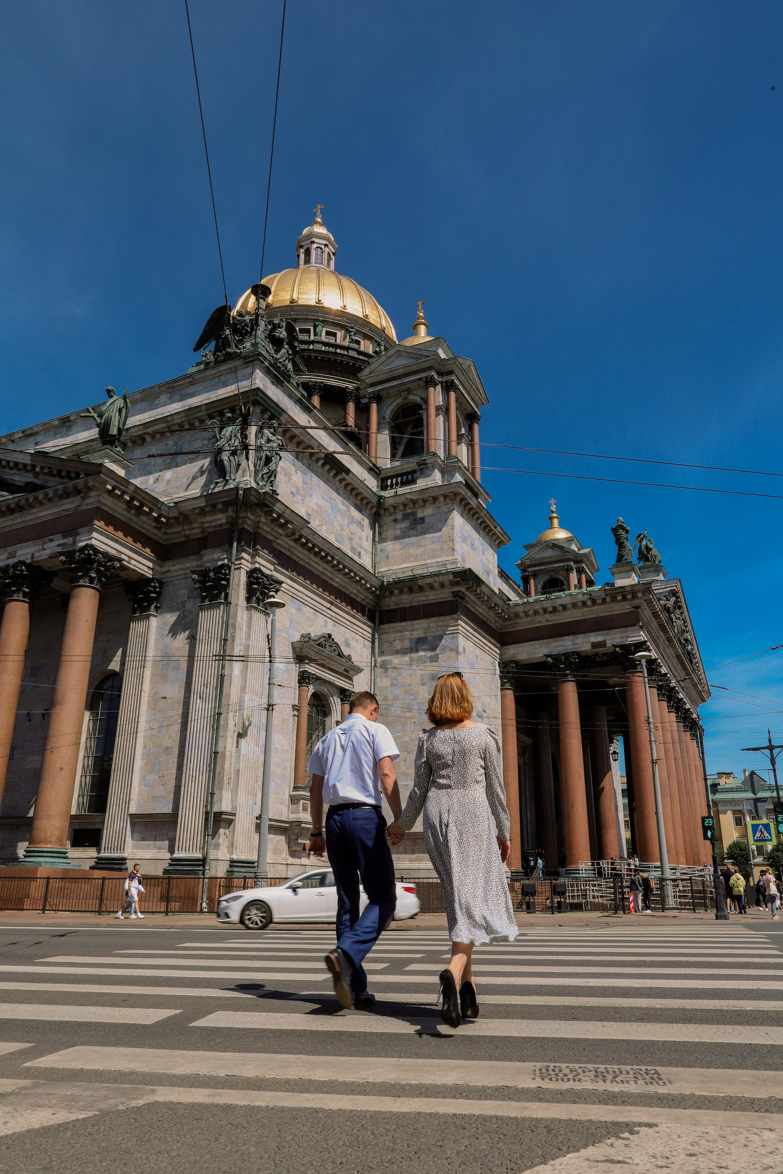 Татьяна с супругом Исакиеский собор + зеркальный дворик. Фотограф и Видеограф в Санкт-Петербурге Алиса Шандрик