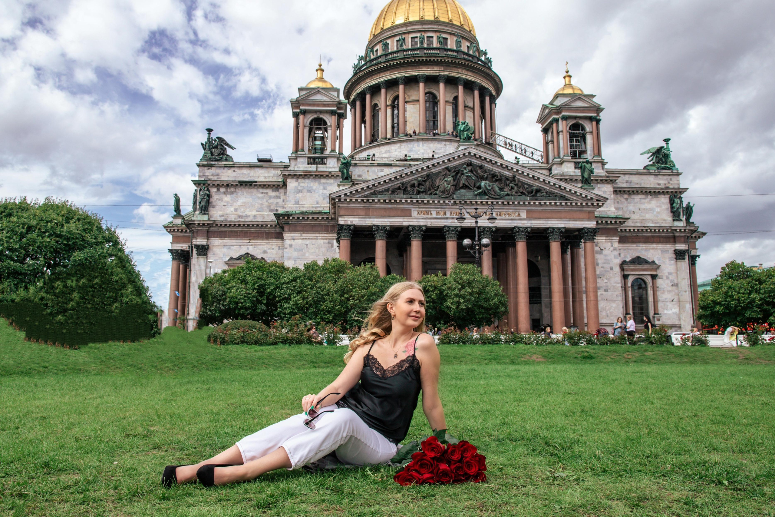 Марина и Сергей прогулка по достопримечательностям СПб. Фотограф и Видеограф в Санкт-Петербурге Алиса Шандрик
