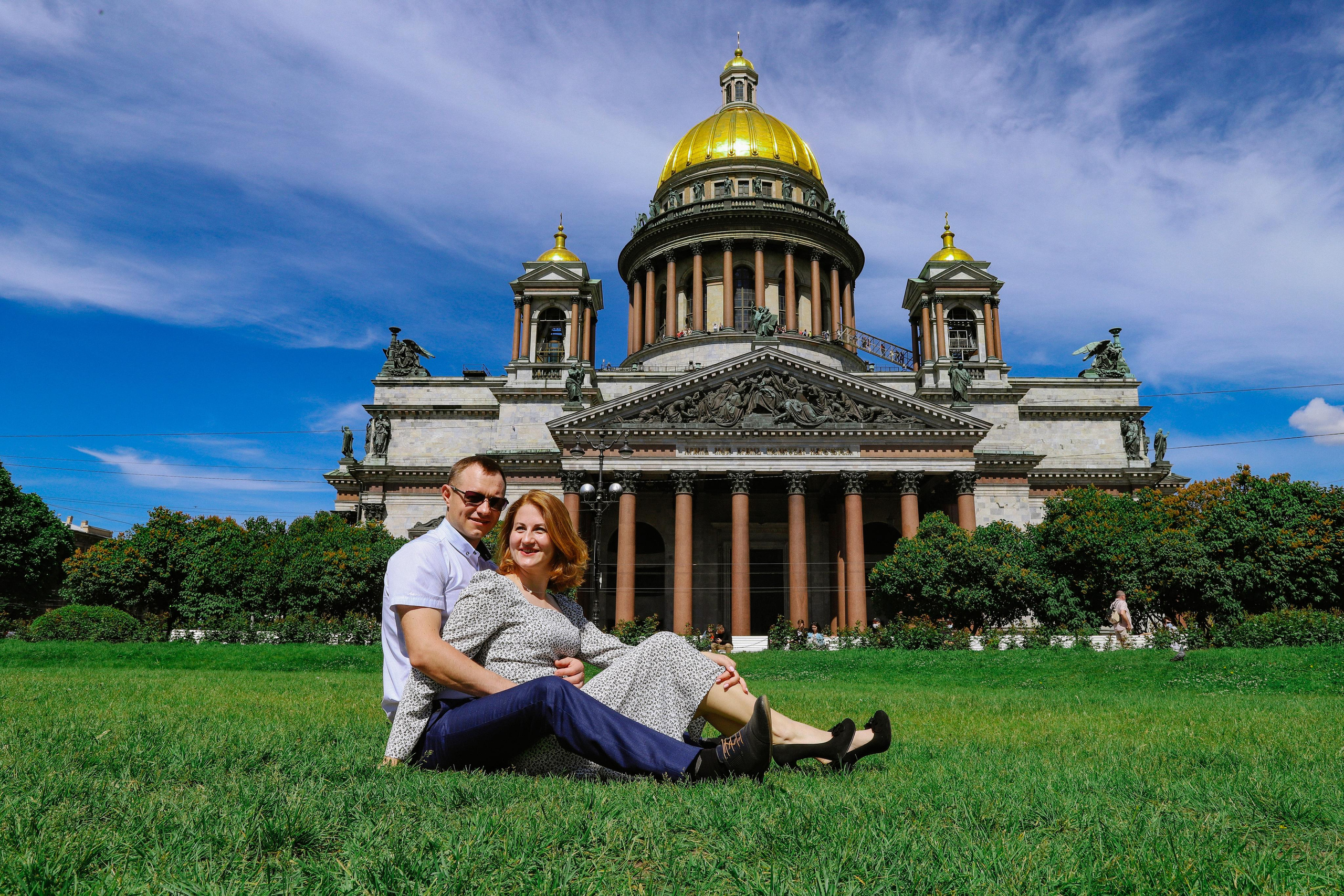 Татьяна с супругом Исакиеский собор + зеркальный дворик. Фотограф и Видеограф в Санкт-Петербурге Алиса Шандрик
