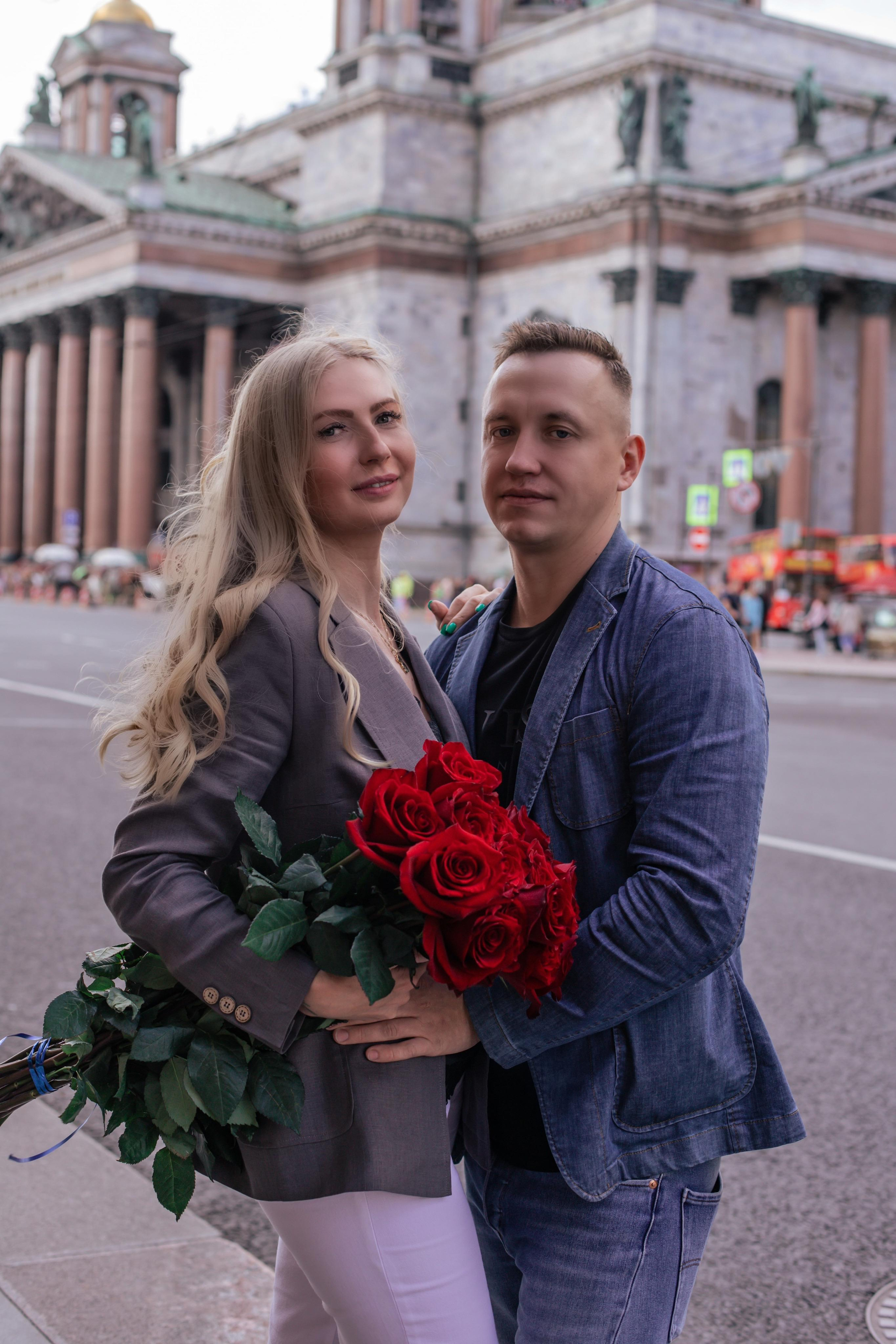 Марина и Сергей прогулка по достопримечательностям СПб. Фотограф и Видеограф в Санкт-Петербурге Алиса Шандрик