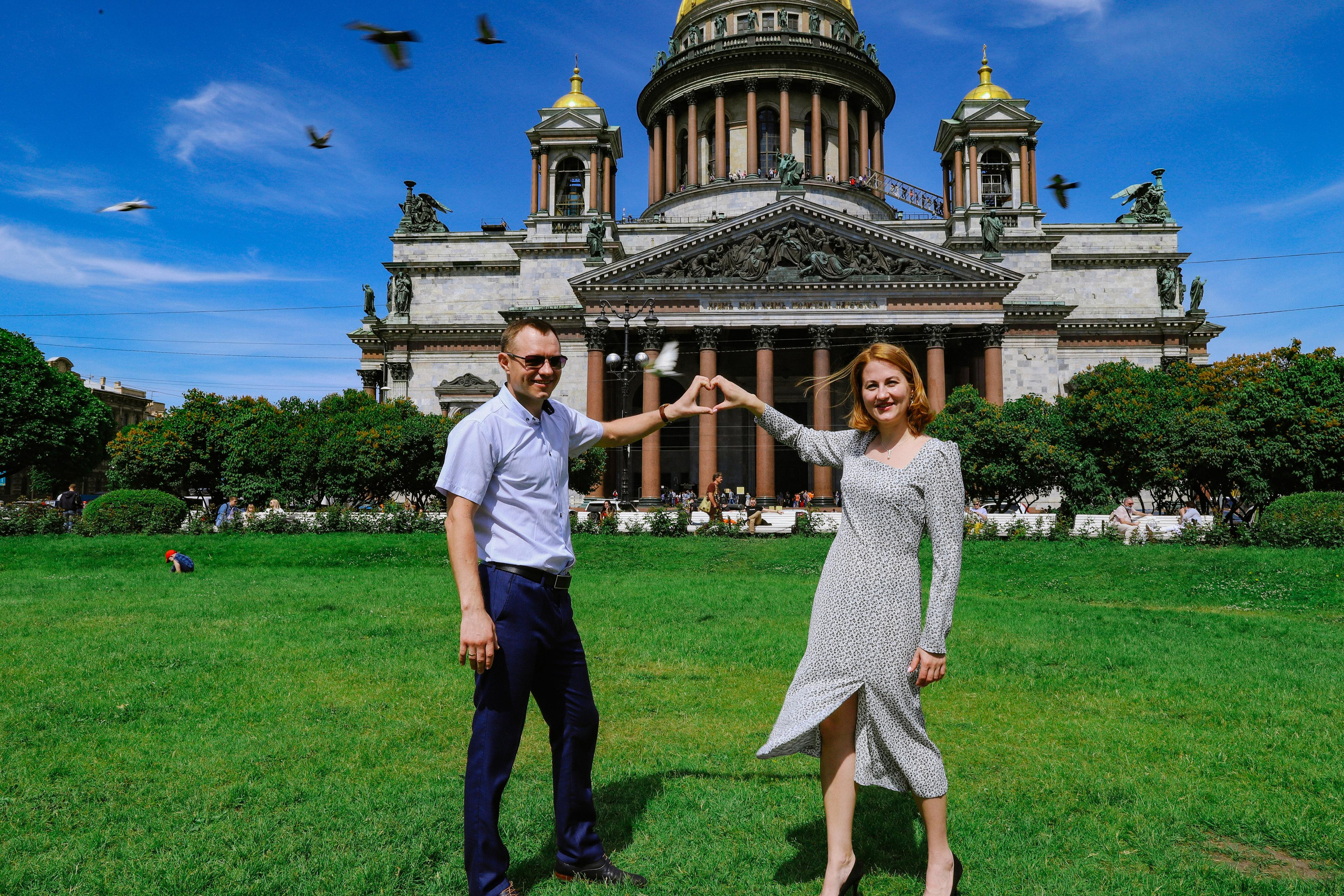 Татьяна с супругом Исакиеский собор + зеркальный дворик. Фотограф и Видеограф в Санкт-Петербурге Алиса Шандрик