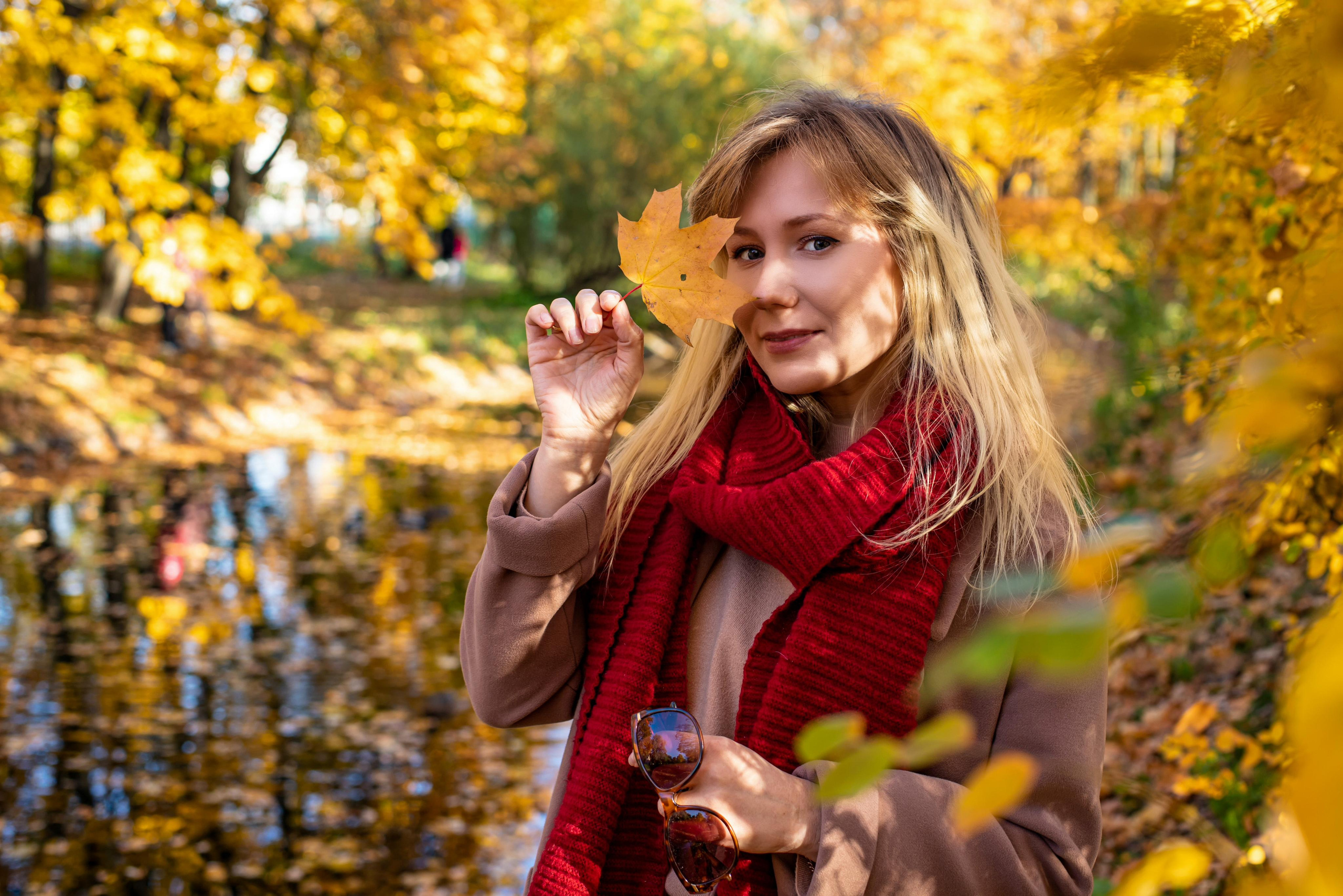 Осень. Парк победы Аня с Лерой. Фотограф и Видеограф в Санкт-Петербурге Алиса Шандрик