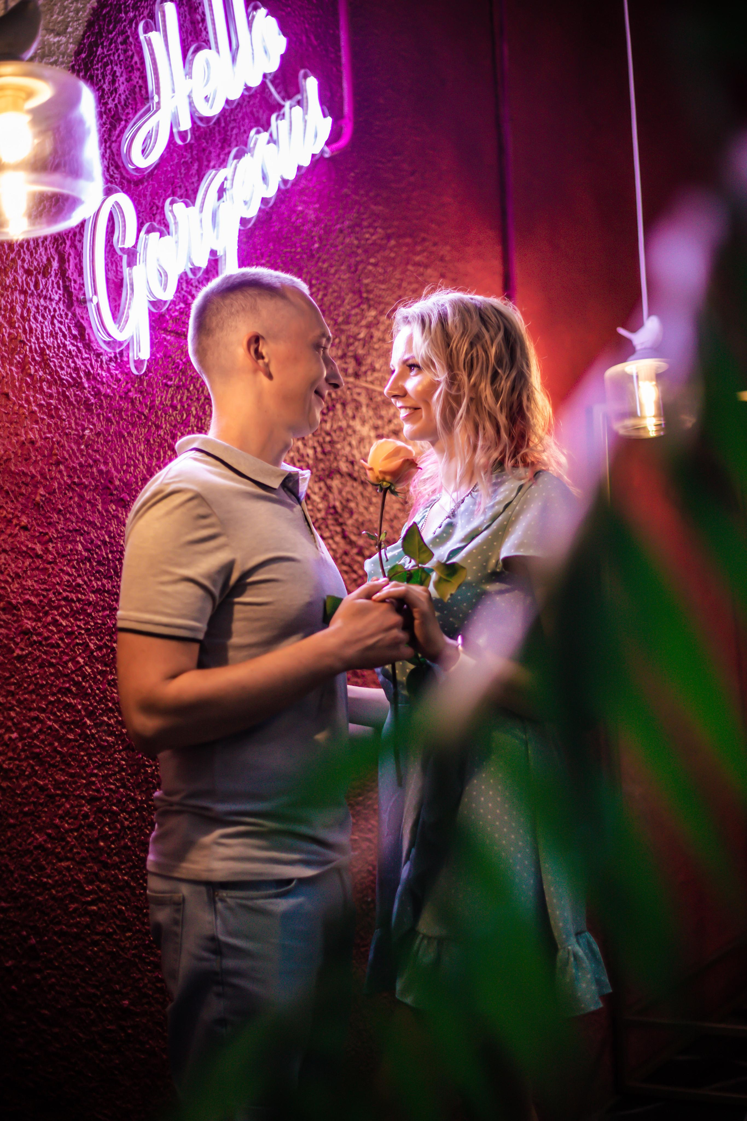 Катя с супругом Петроградка + Шоколад бар. Фотограф и Видеограф в Санкт-Петербурге Алиса Шандрик