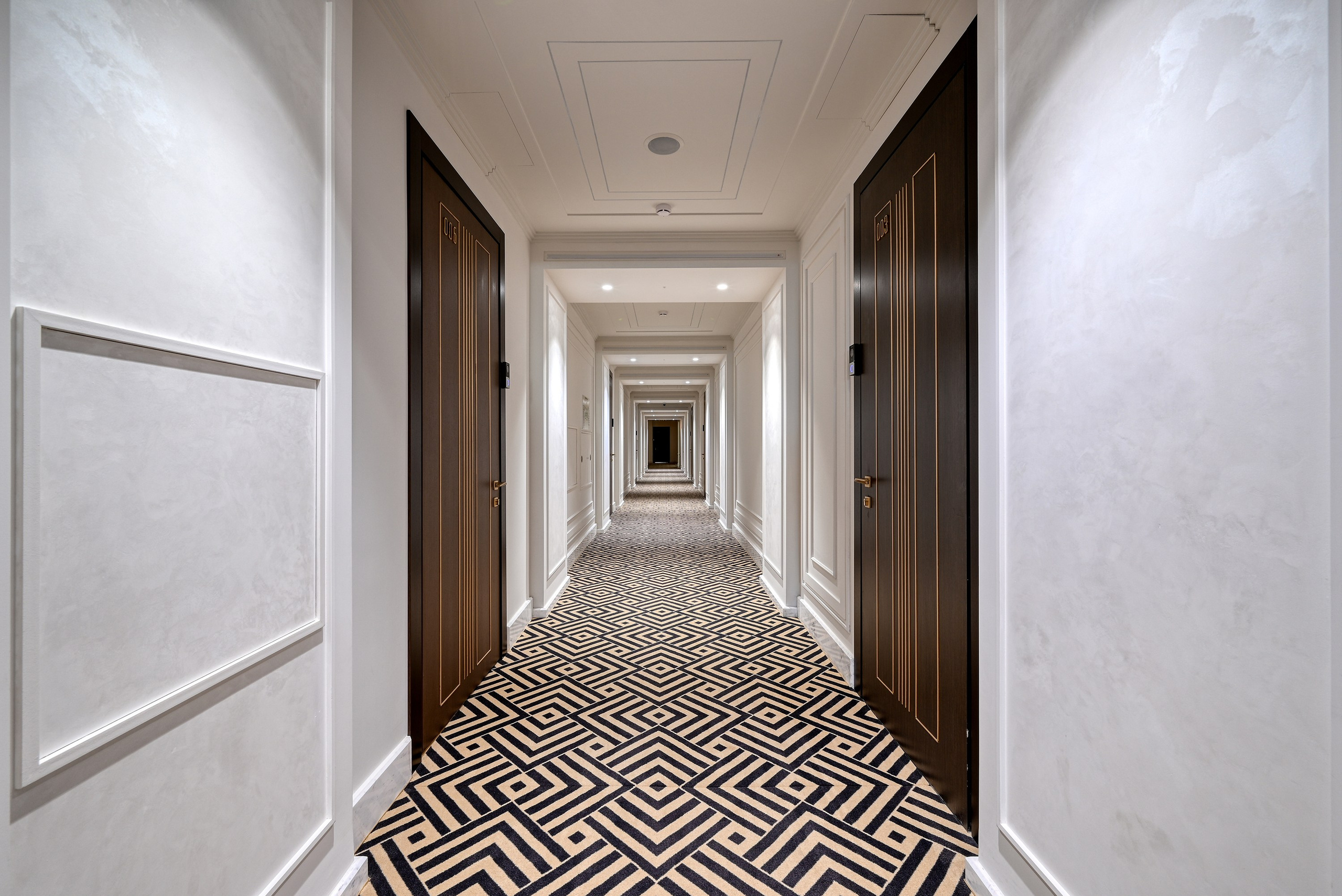 Апарт-комплекс Grand Royal в Сочи. Интерьерная съемка. Интерьерный фотограф в Сочи | Роман Сусленко