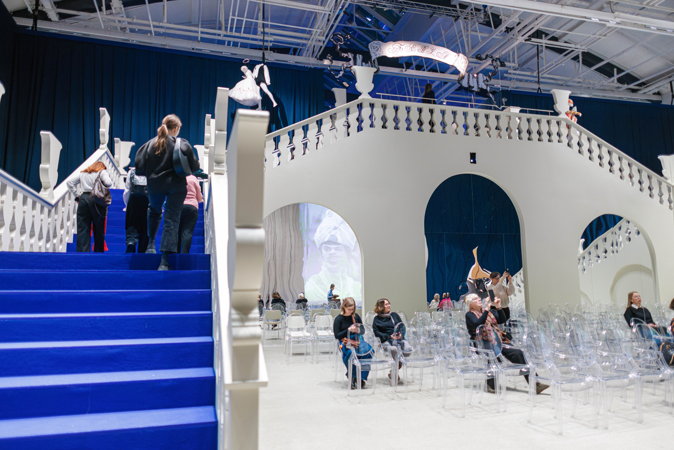 «Все Бенуа Всё Бенуа» в Манеже. Фотограф Балаев Михаил