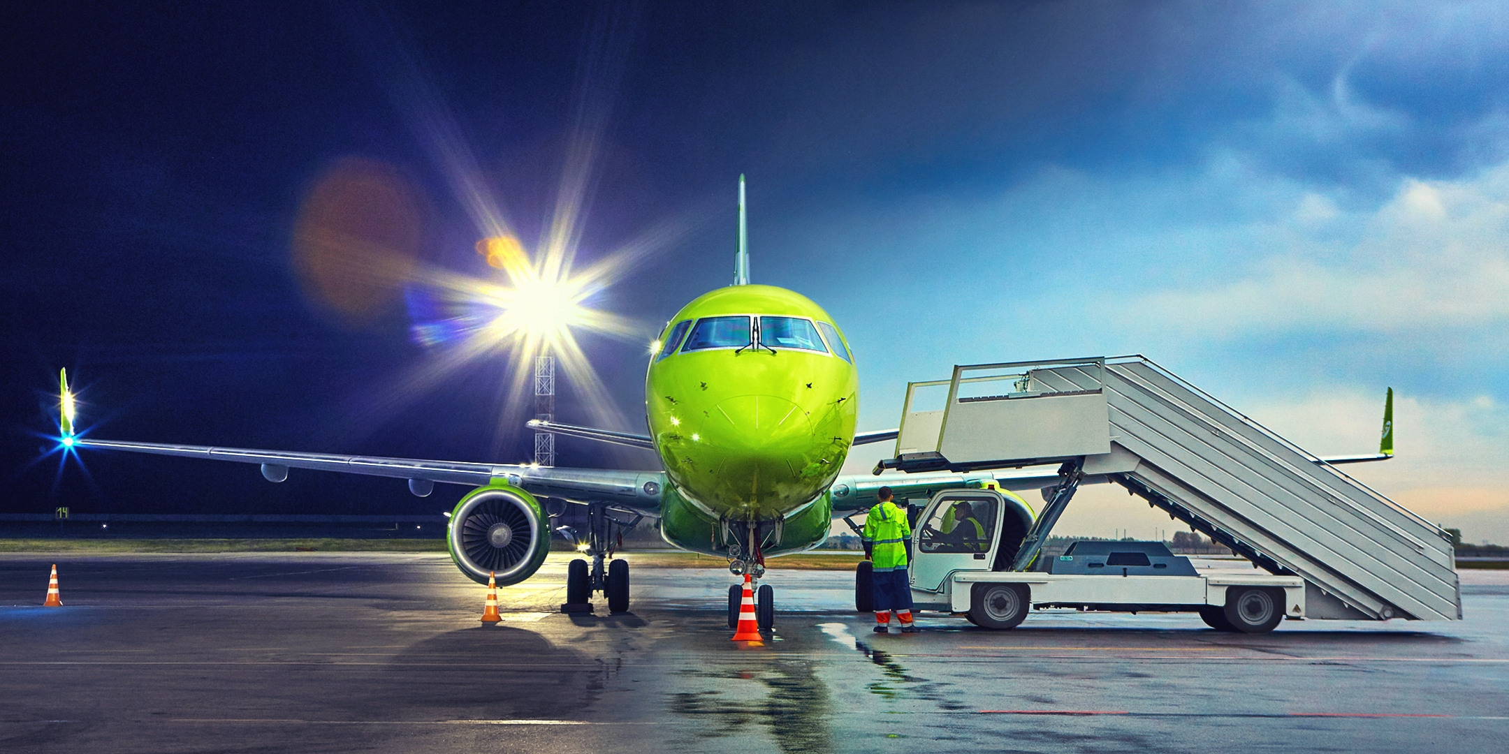 S7 Airlines. Aleksandr Kobtsev