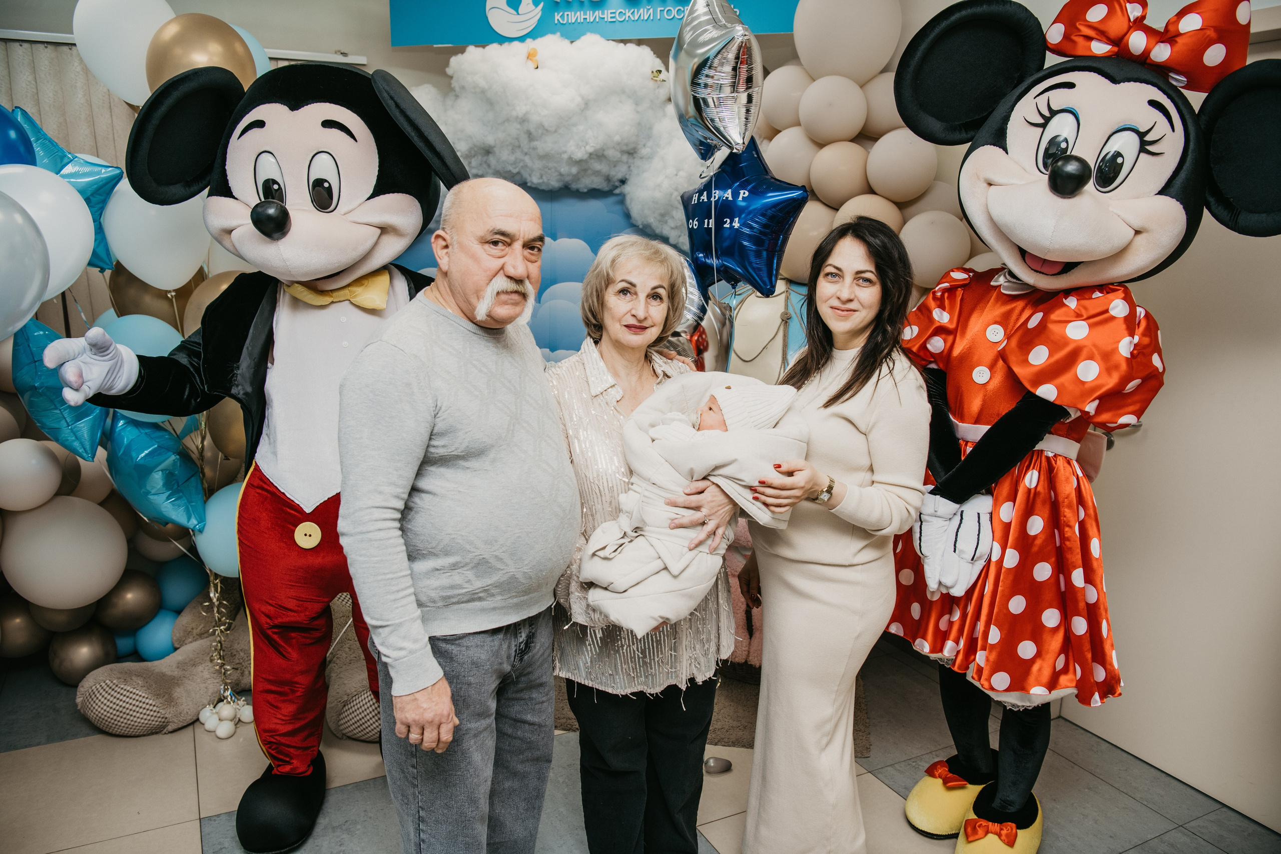 Выписка Назара. На Севастопольском. Фотограф на выписку из роддома в Москве и МО
