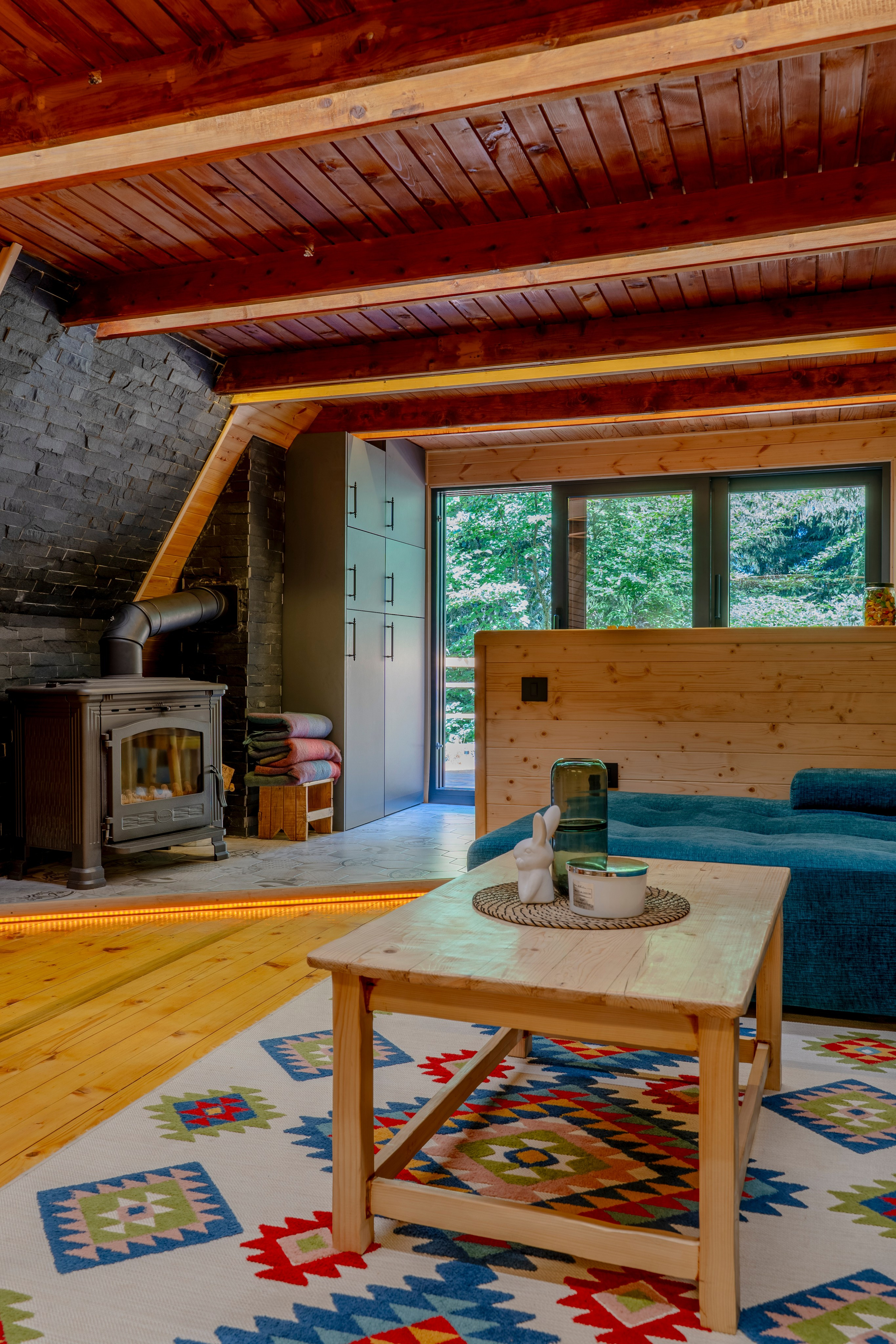 Viktorija Chalet. Photographer Liana Sudets Serbia Kopaonik Brzece Brus