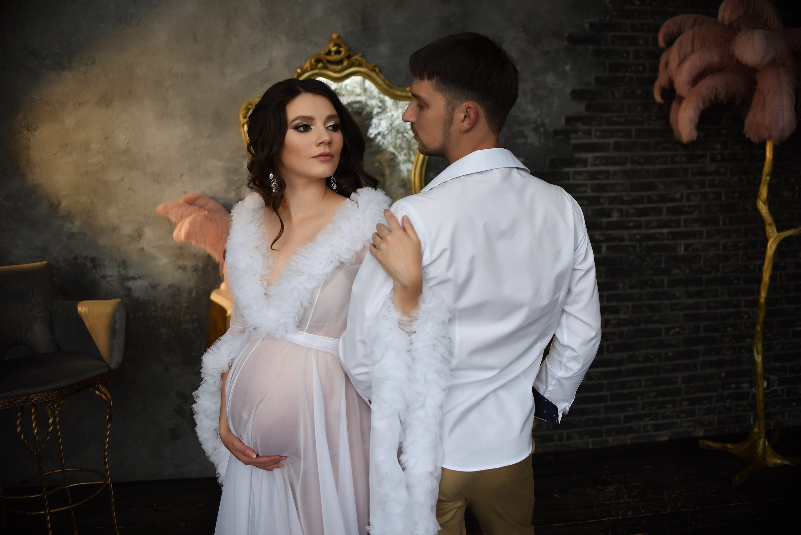Фотосессия беременности студийная съемка. Свадебный, семейный, детский, контент фотограф в Омске Максим Ильин