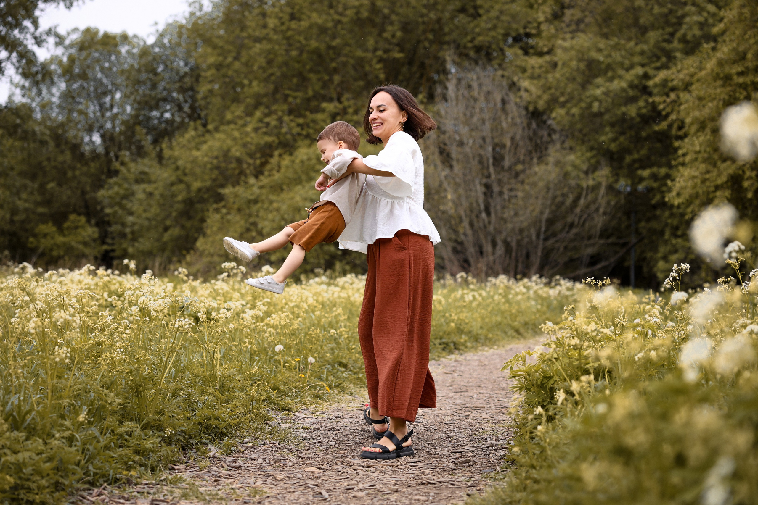 Прогулка в парке. Катя и Платон. Ваш семейный newborn и lifestyle фотограф в СПБ Наталья Журавлева