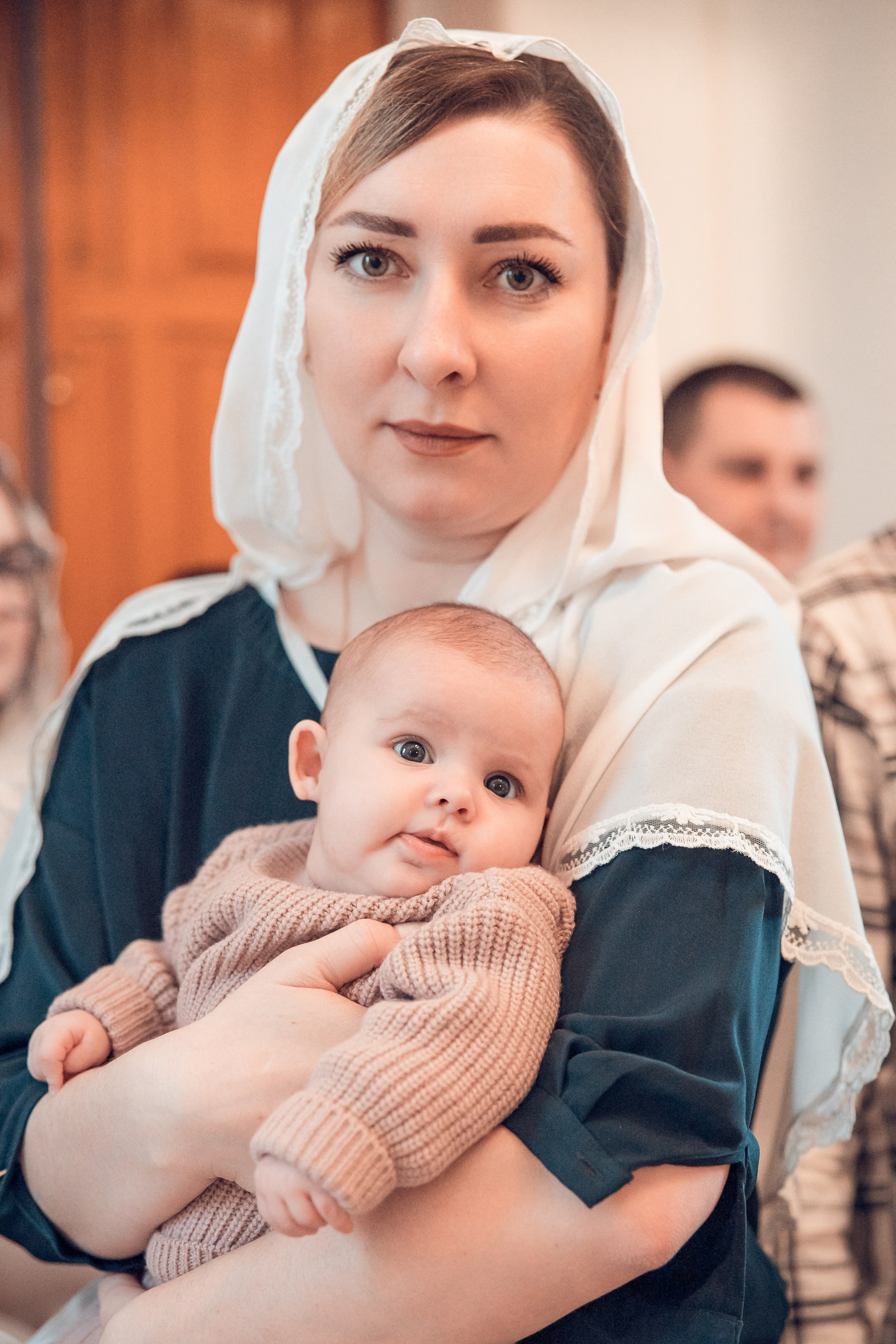 Таинство Крещения Виктории. Церковь Казанской иконы Божией Матери в Вышетравино. Семейный фотограф в Рязани и Рязанской области