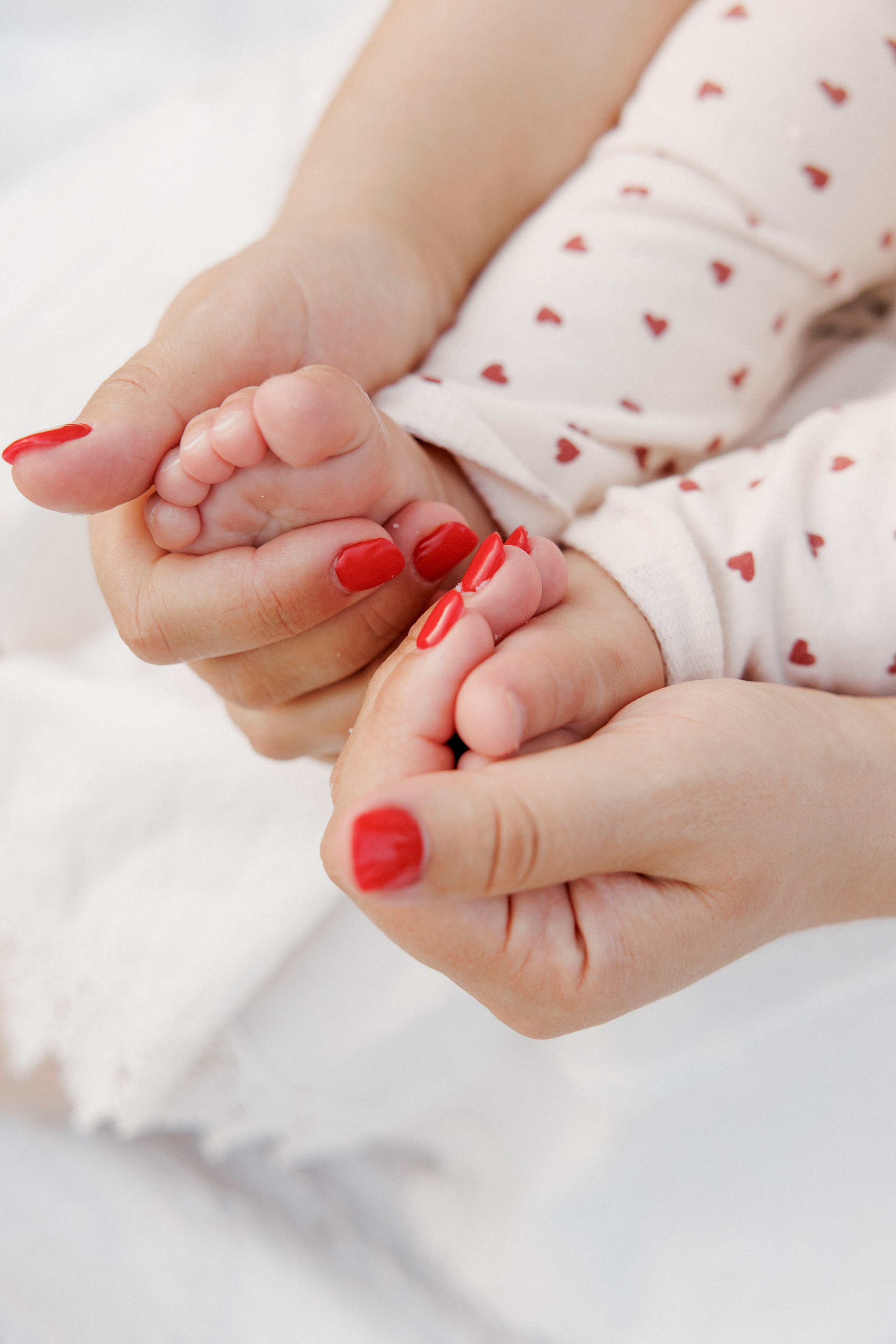 First year photoshoot inside the park (sunset). Wedding and family photographer