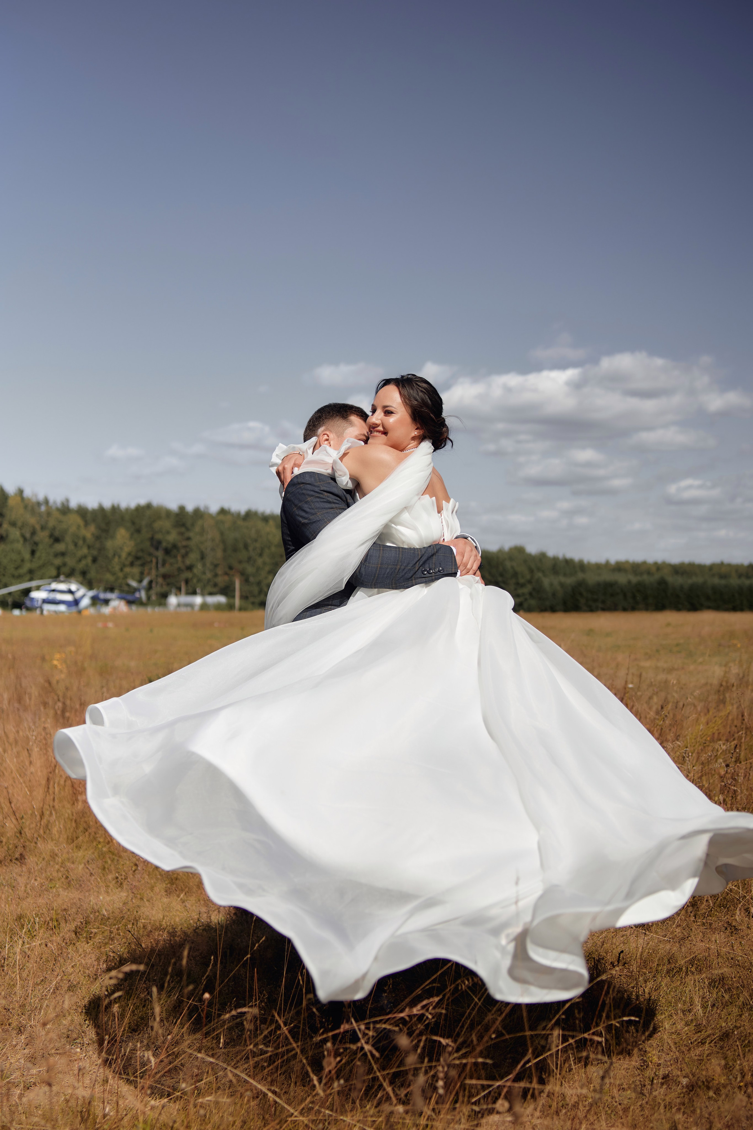 Михаил и Карина. Свадебный фотограф Чайковский