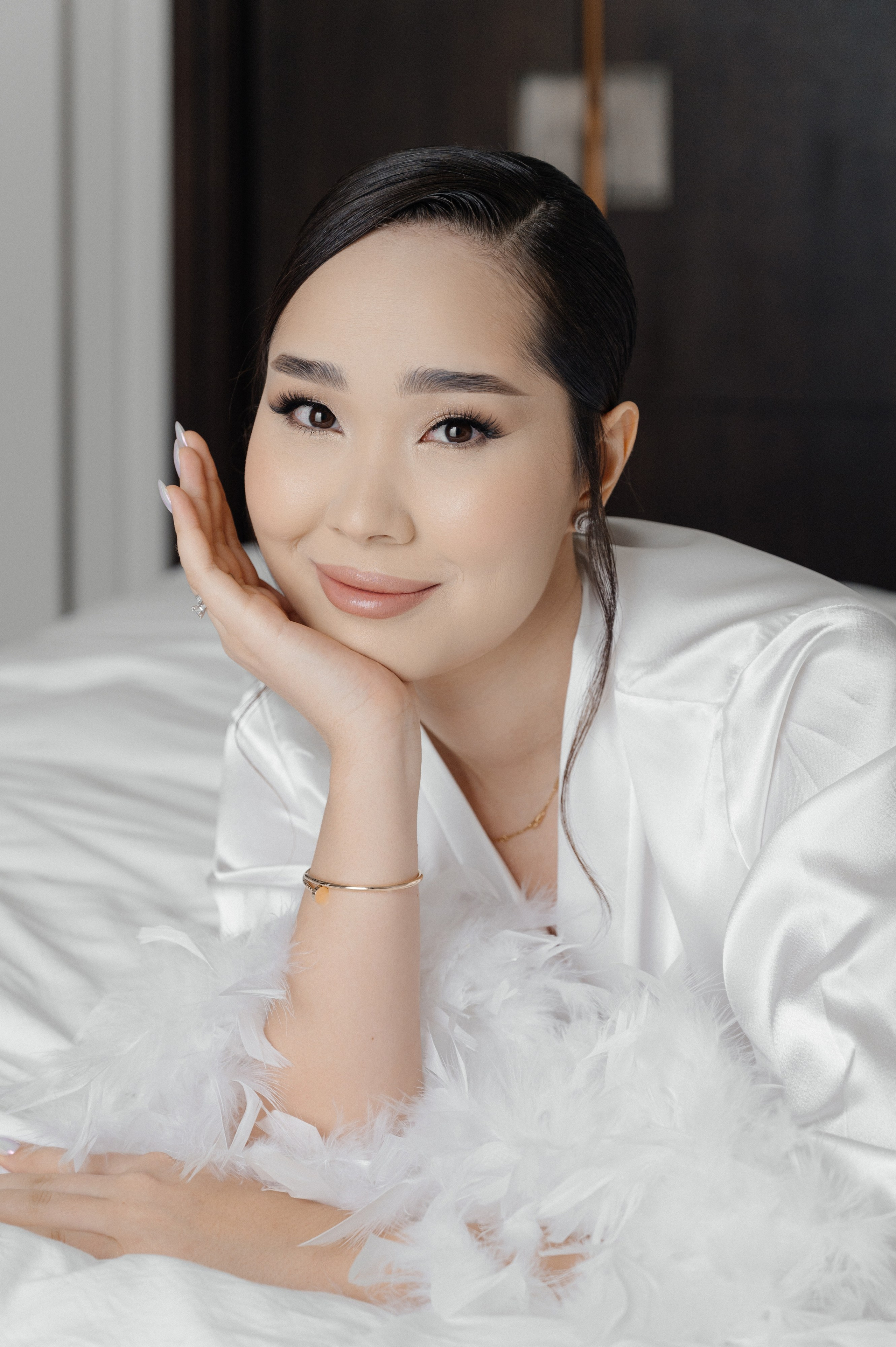 ANEL QYZ UZATU. HOME