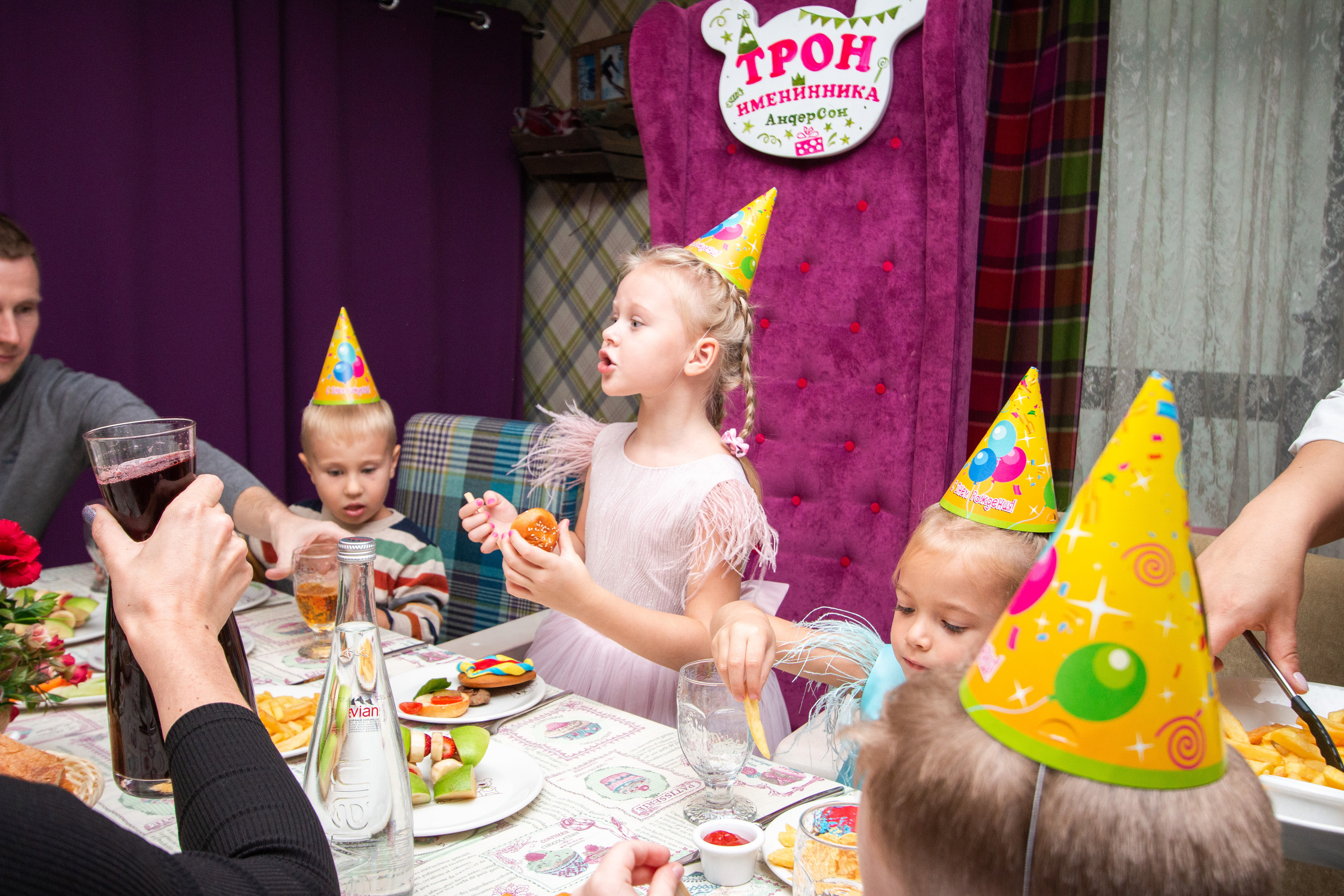 Дни рождения. Репортажный фотограф в Москве Юрьев Денис