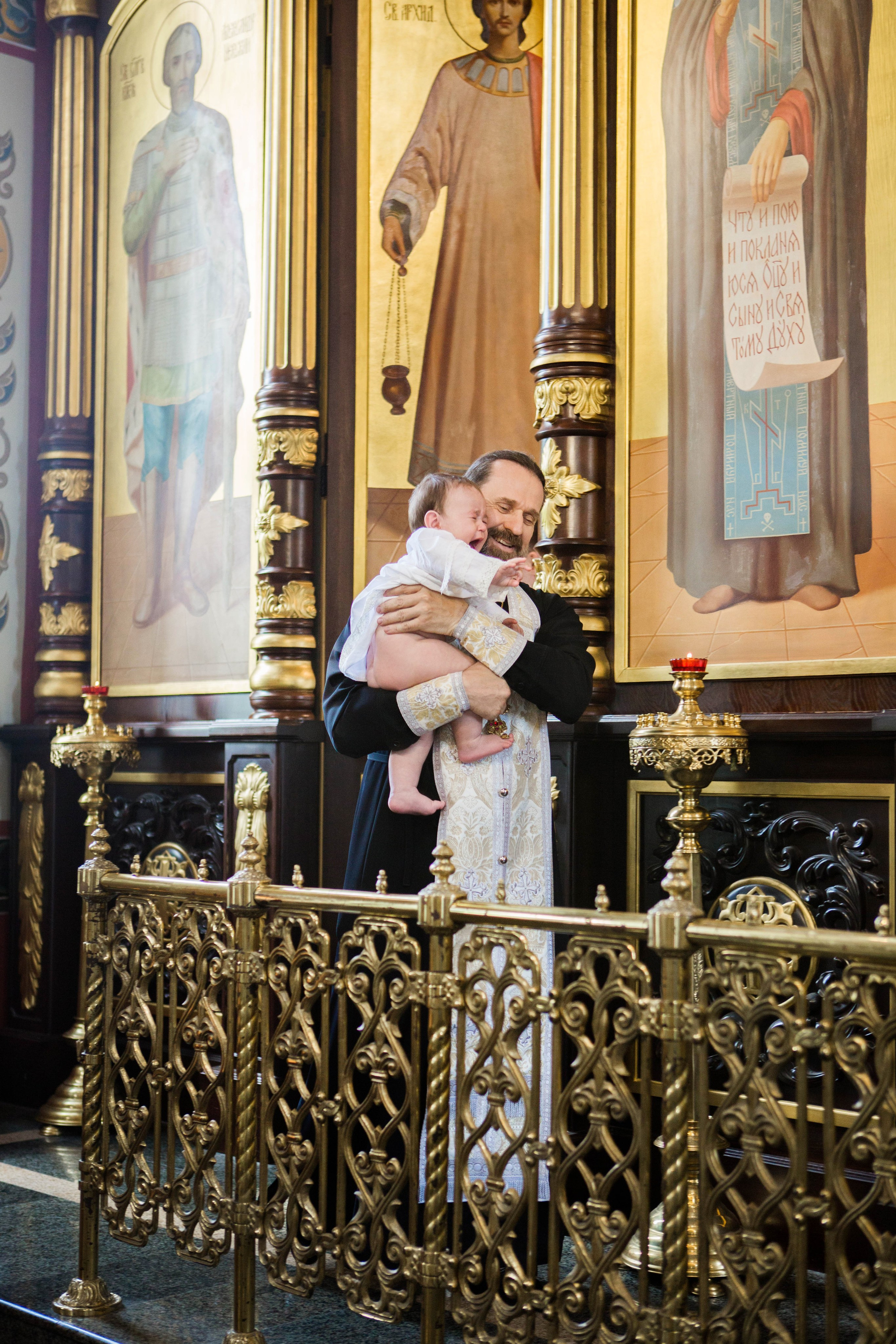 Крещение Александра. Храм Святого Духа. Свадебный семейный и детский фотограф в Краснодаре Карина Федоровская