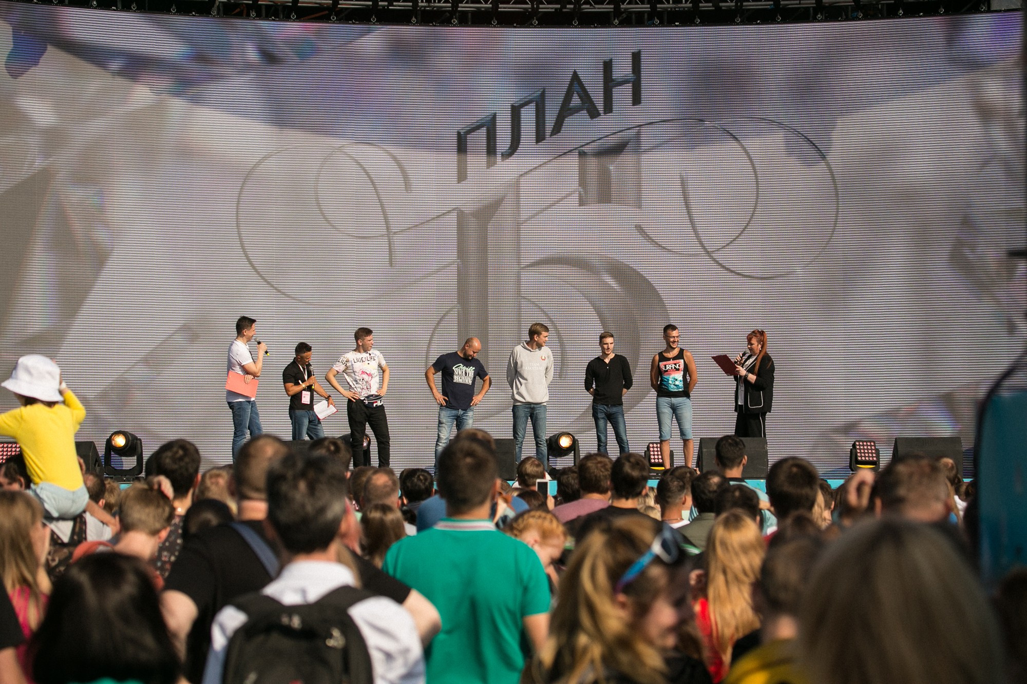 Фестиваль Вконтакте — ТНТ. Рабочая сторона — бизнес портрет и репортаж в Санкт-Петербурге