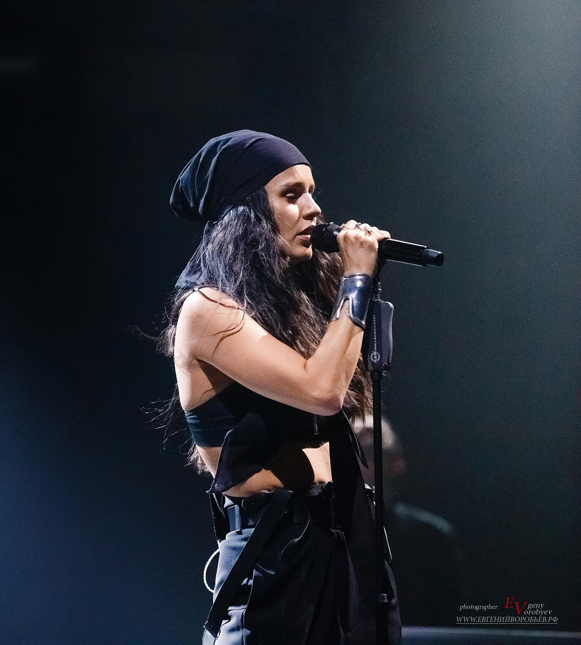 Концерт певицы зиверт в Красноярске фото репортаж артистка шоу фоторепортаж репортажный фотограф фотосъёмка заказать цена стоимость пример