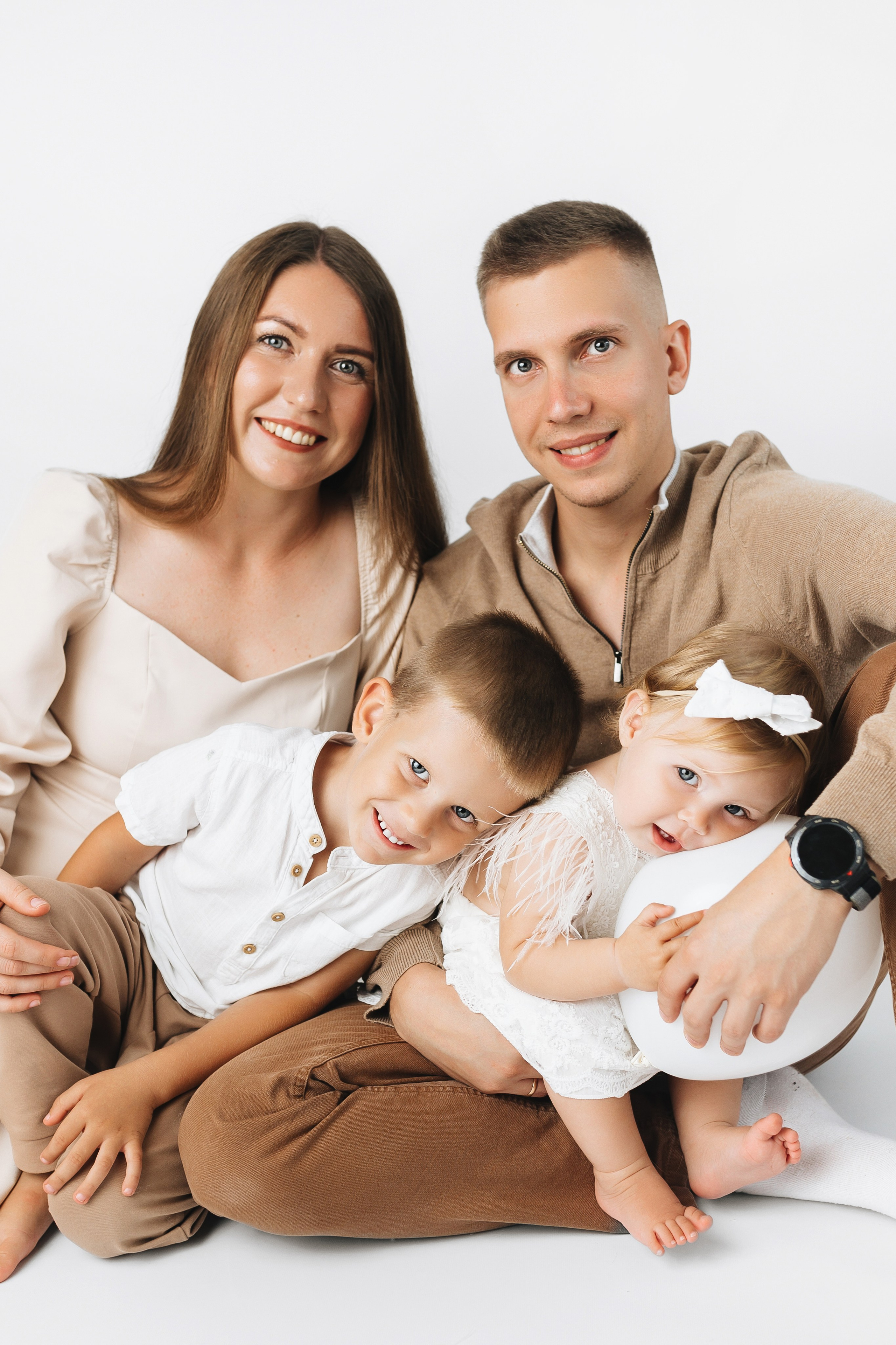 Семейные фото на годиках. Фотограф новорожденных Серпухов, Протвино, Москва I Марина Бурмистрова