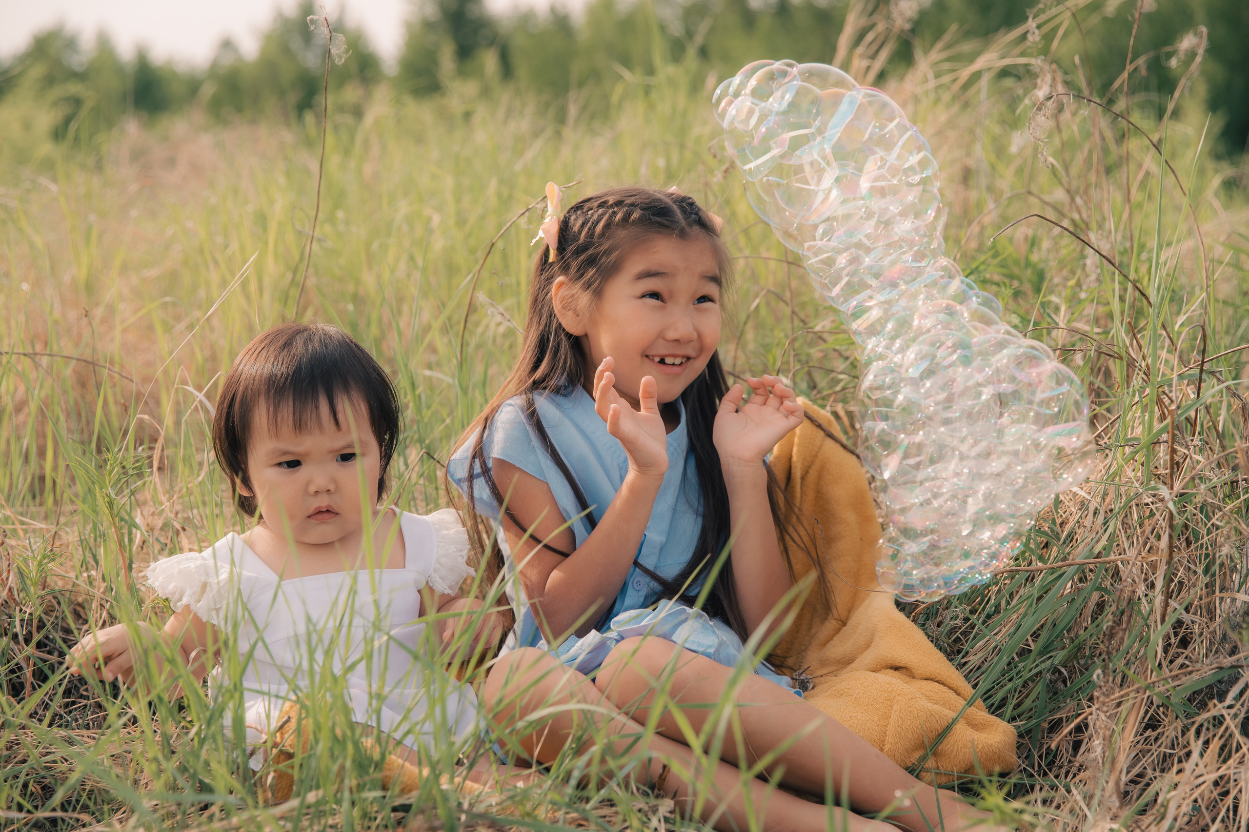 Виолетта и Мия. Воронистая Анастасия. Фотограф Якутия, Томпонский район