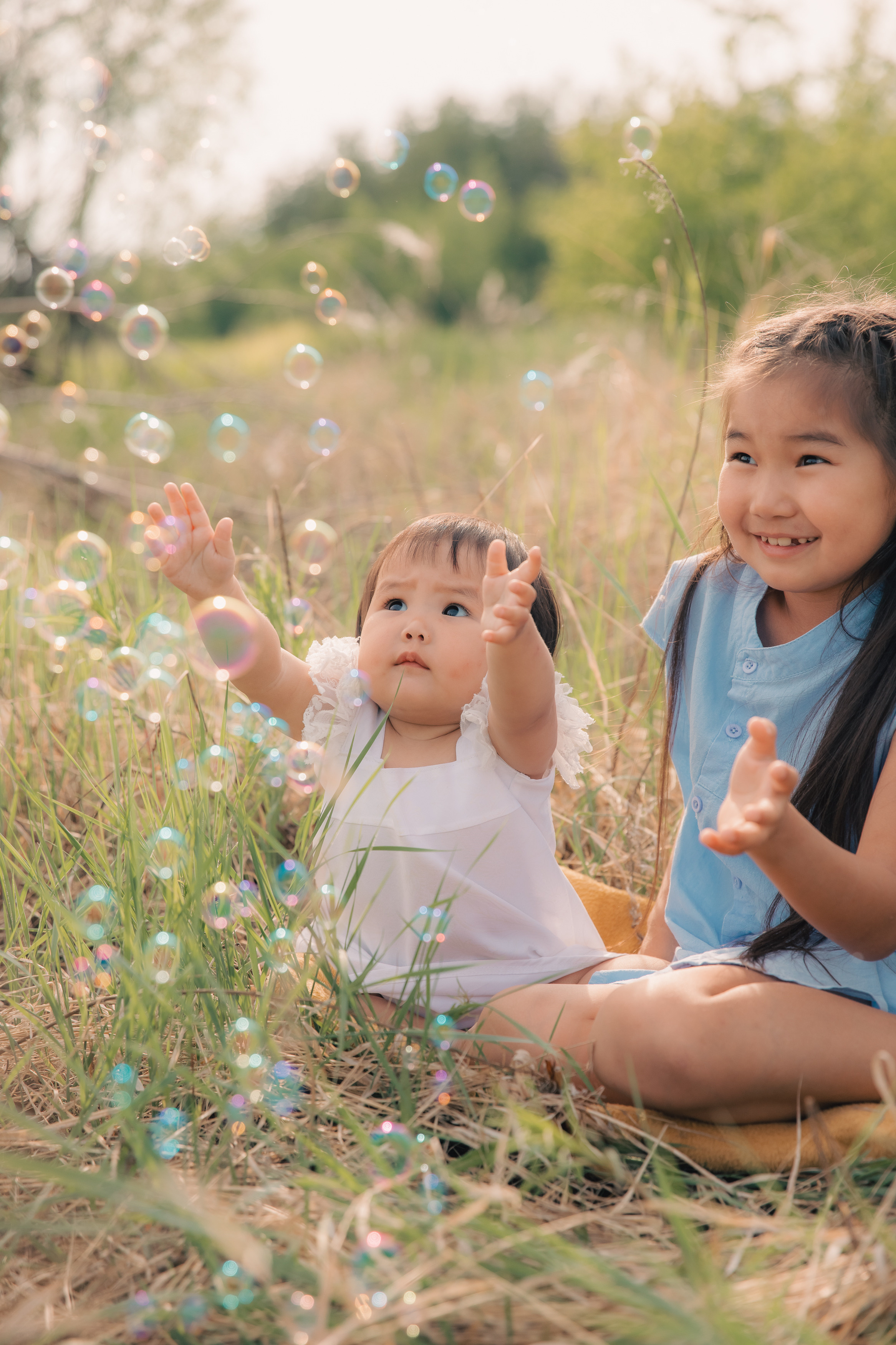Виолетта и Мия. Воронистая Анастасия. Фотограф Якутия, Томпонский район