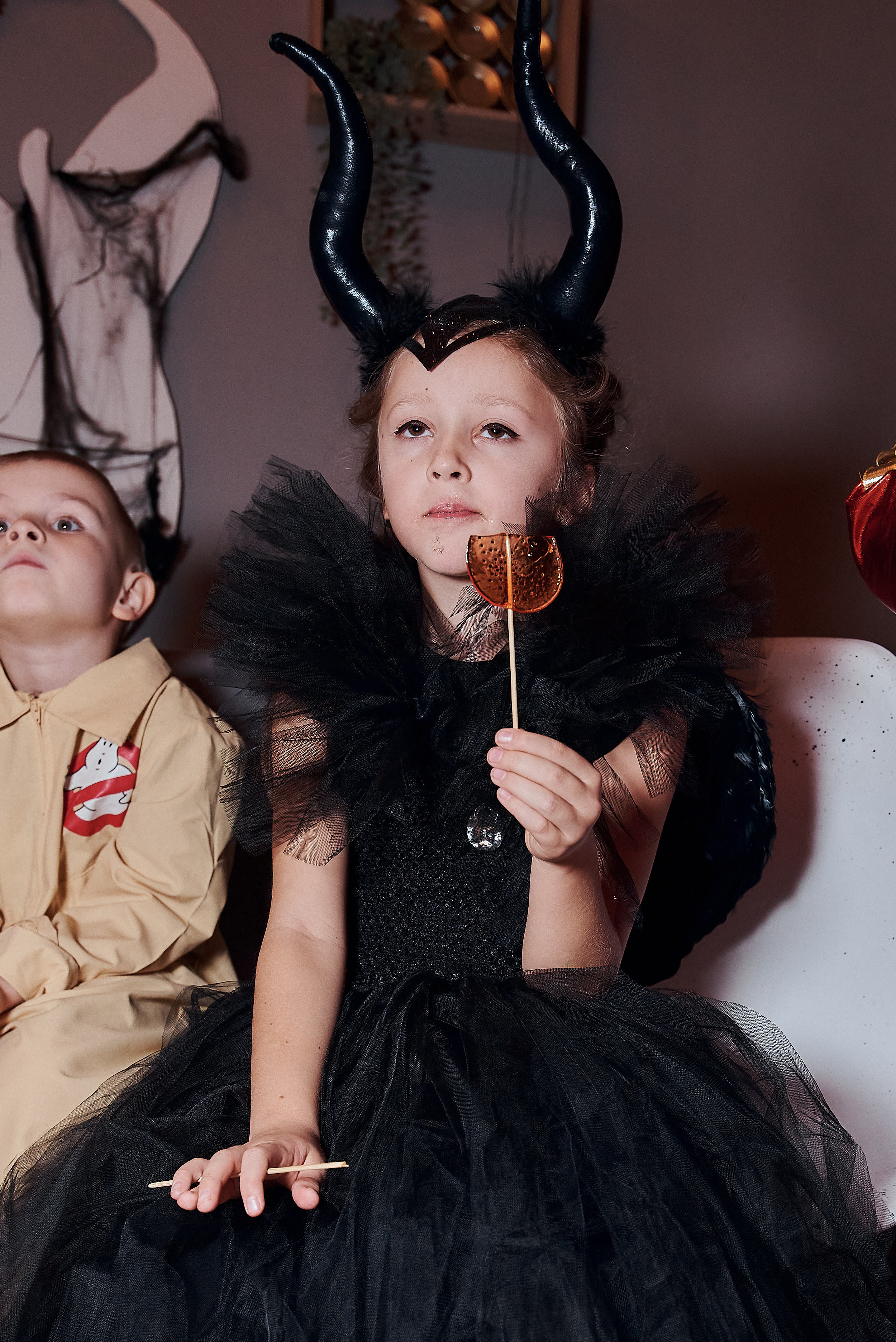 Хеллоуинская вечеринка в лофте. Фотограф Москва Софа Ревчук