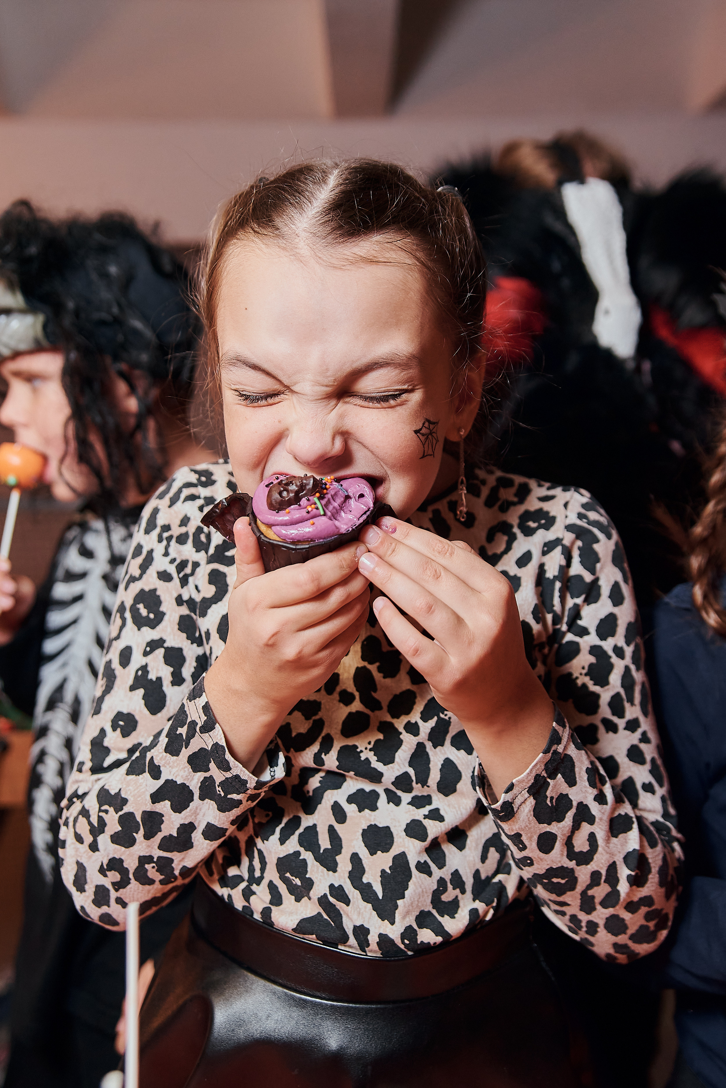 Хеллоуинская вечеринка в лофте. Фотограф Москва Софа Ревчук