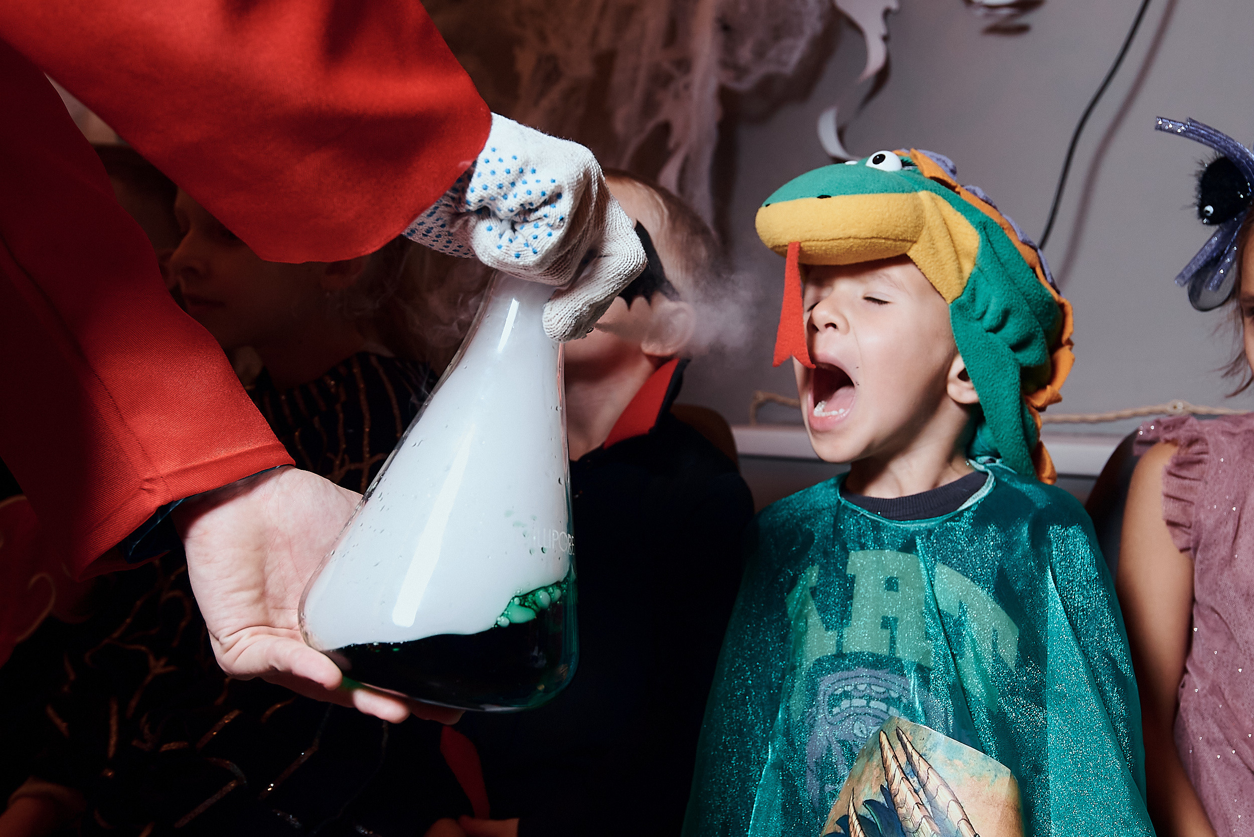 Хеллоуинская вечеринка в лофте. Фотограф Москва Софа Ревчук