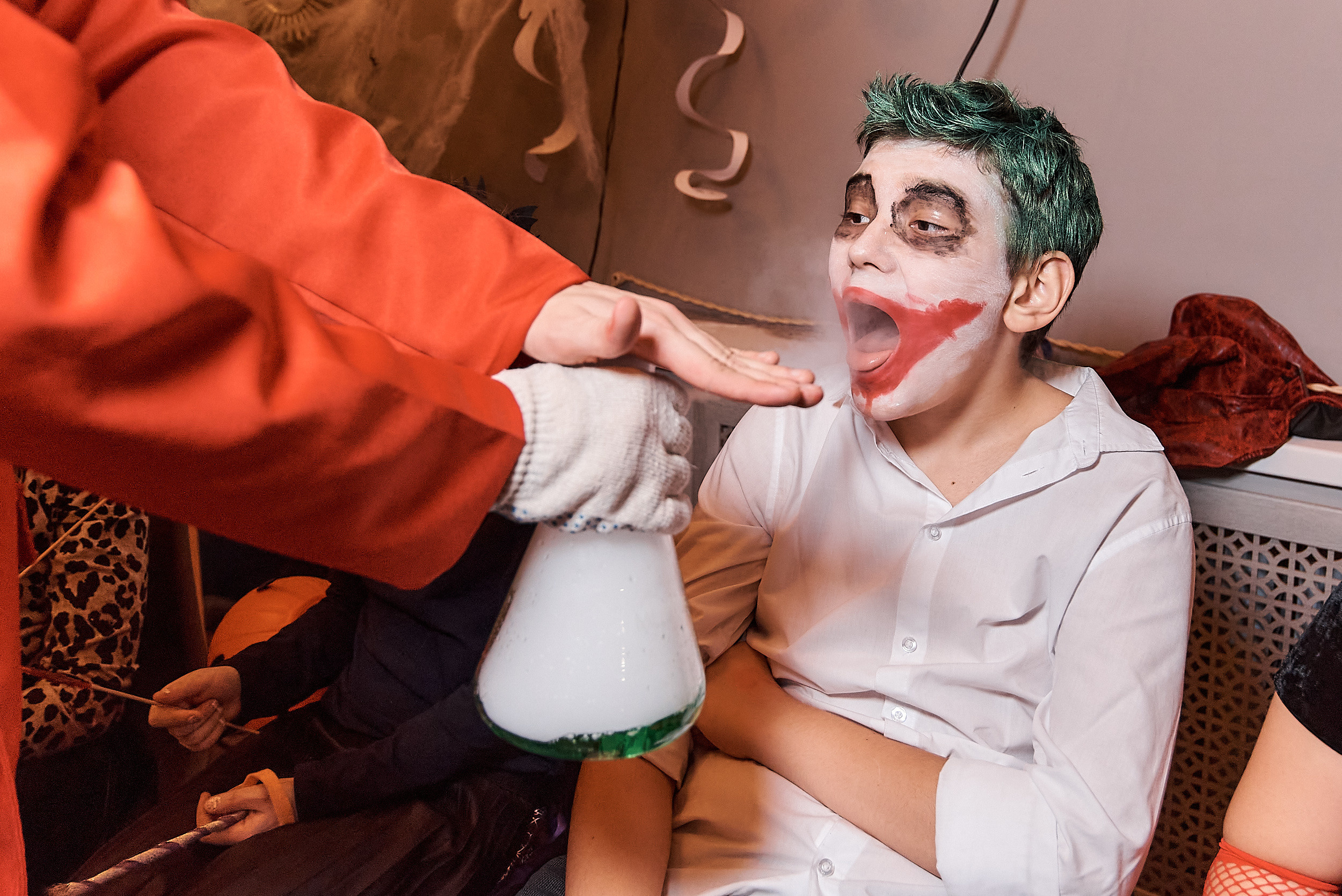 Хеллоуинская вечеринка в лофте. Фотограф Москва Софа Ревчук