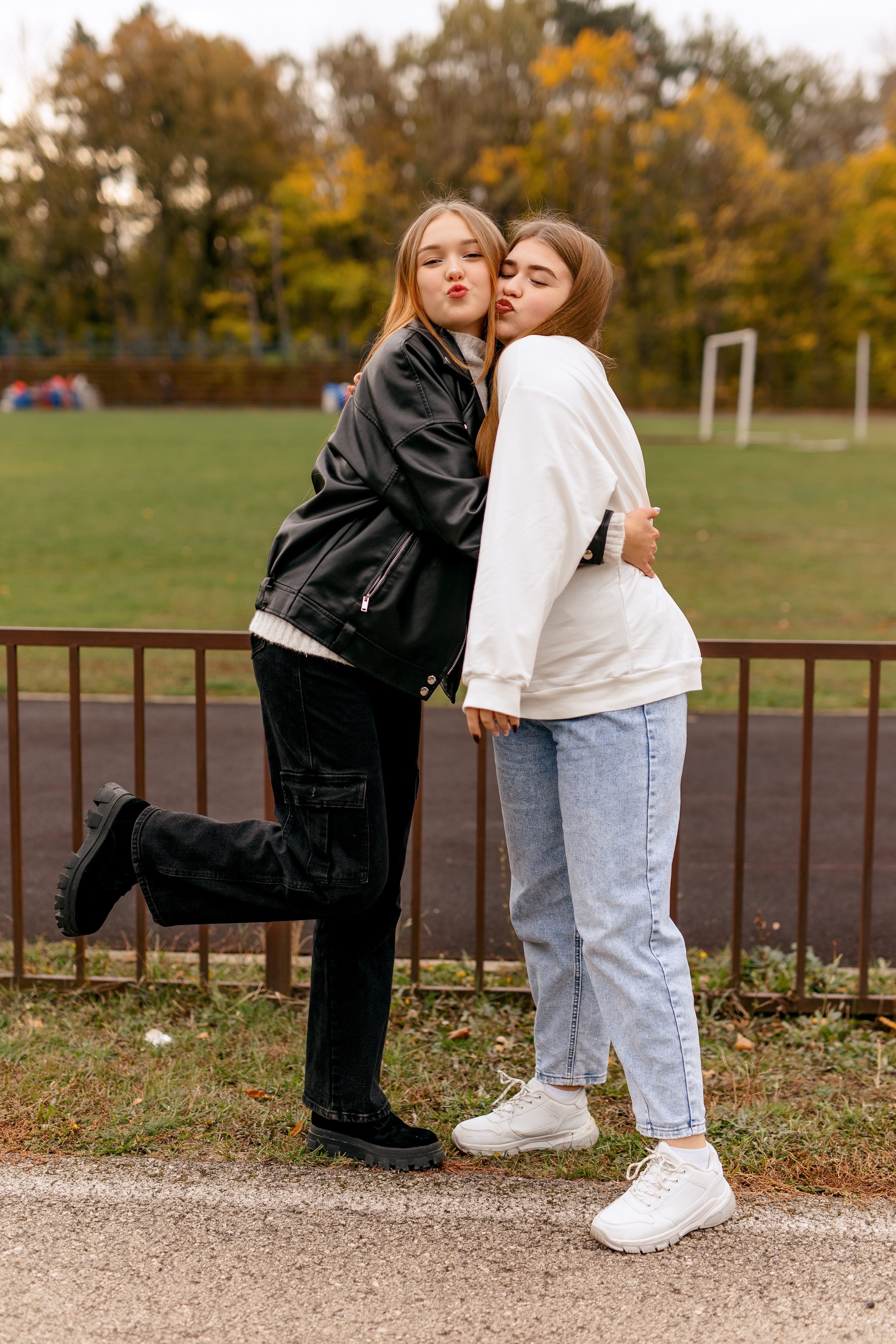 11 класс осенью в роще. Свадебный и семейный фотограф в Туле и области Маша Костина