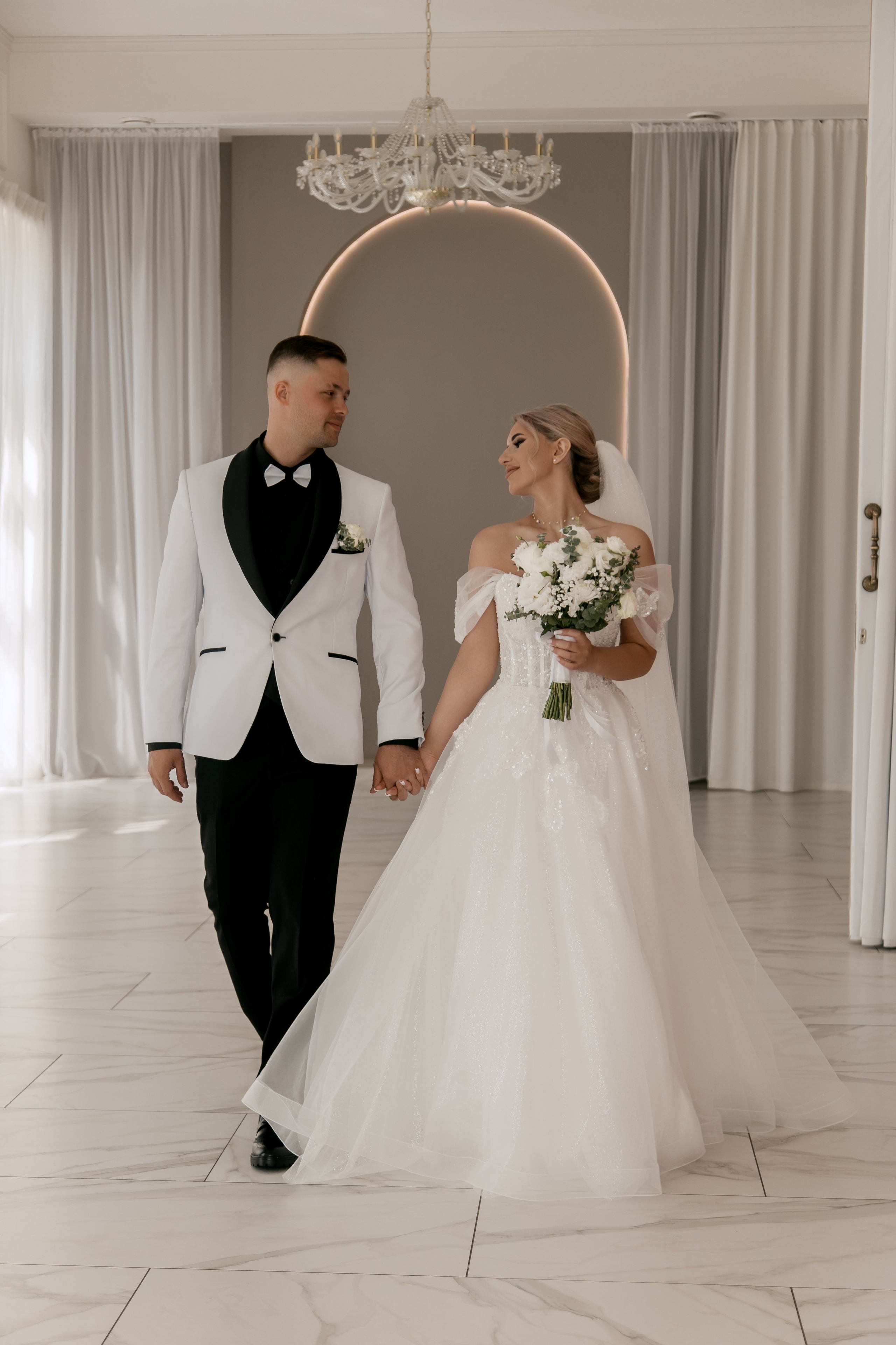 Тимур и Валерия. Свадебный фотограф Челябинск