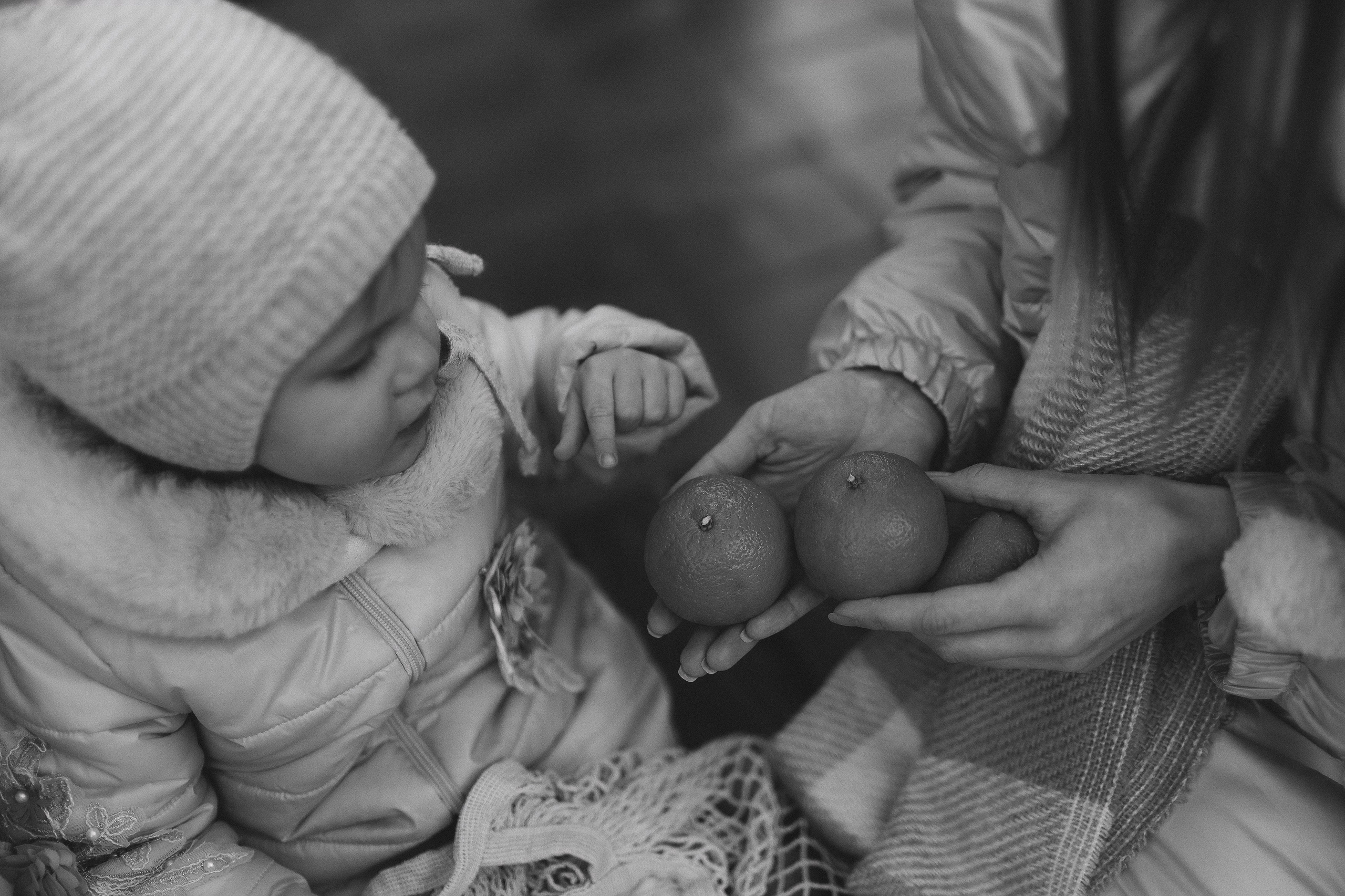 Вместе с бабушкой Света Жанна и малышка Лиза. Фотограф Владимир Москва