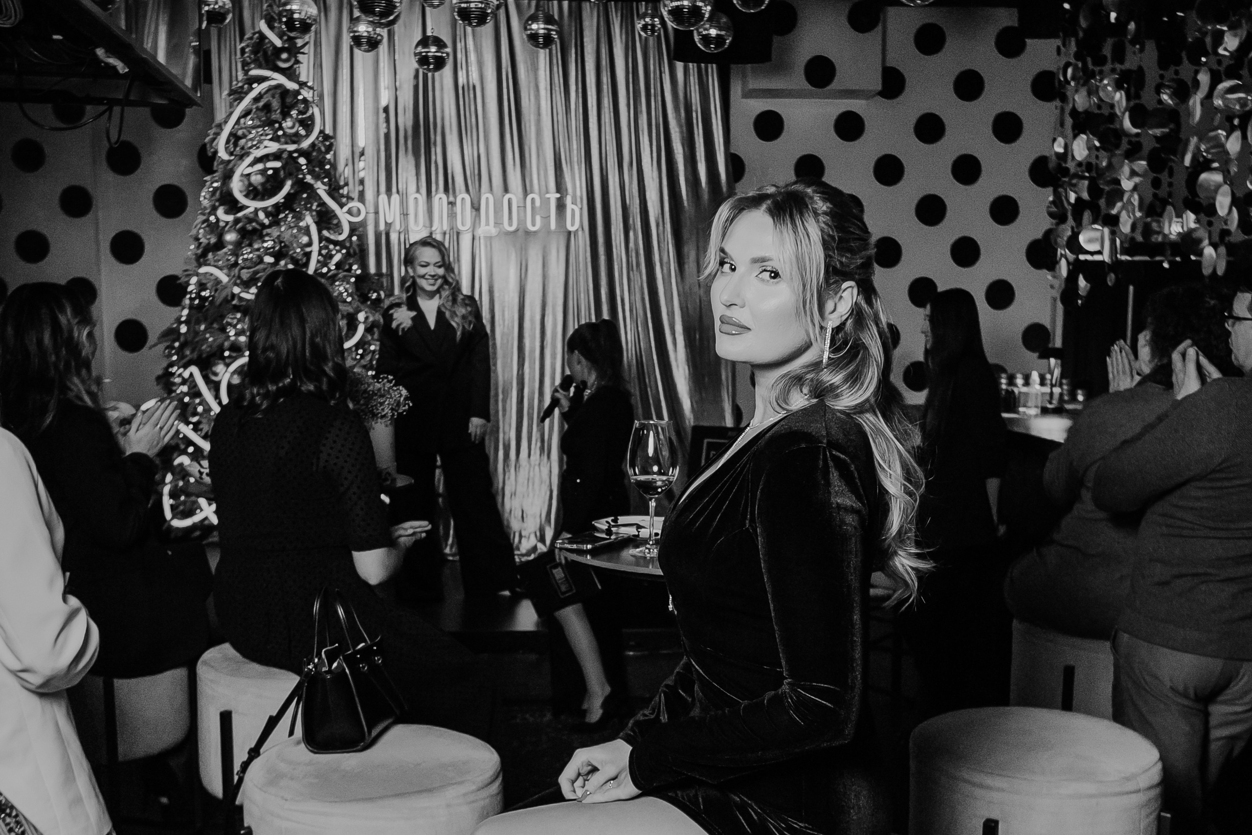 БАР МОЛОДОСТЬ. Репортажный и портретный фотограф в Екатеринбурге Гизатуллин Марат