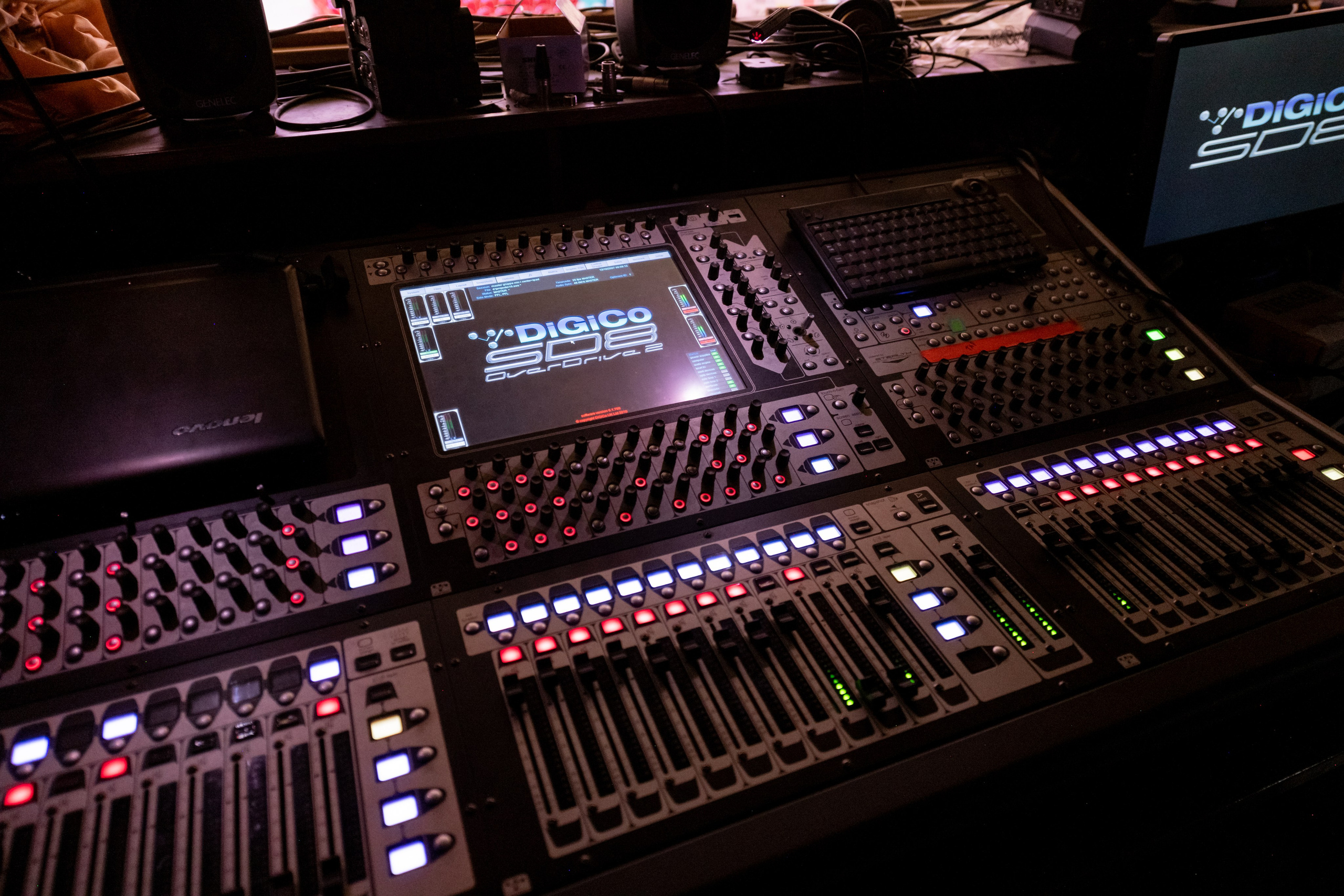 Tanu Creative 16.10.2025. Фотограф Астана, Алматы