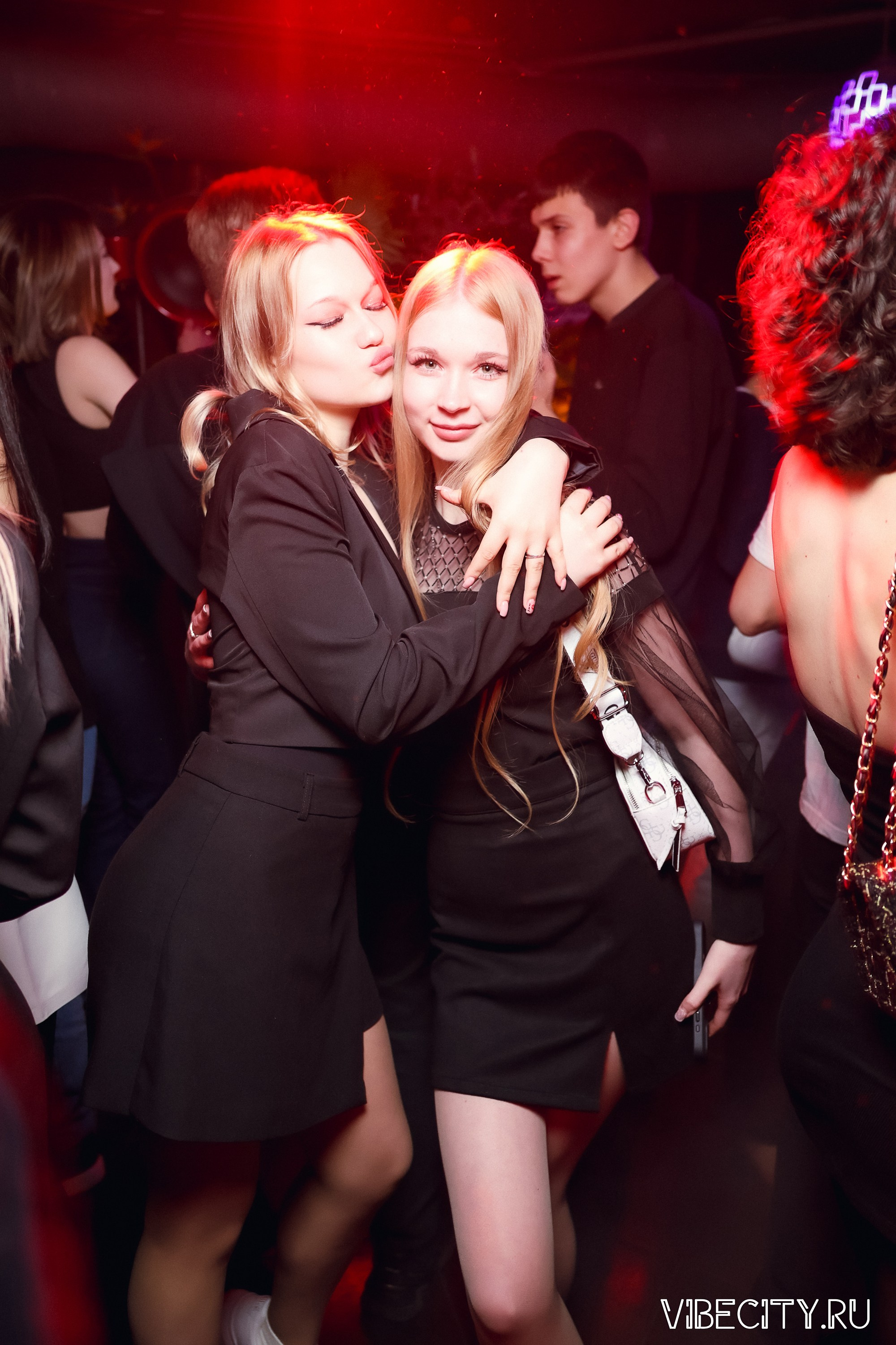 DOUBLE U. VIBECITY.RU Вайб Сити Ру Фоторепортажи Фотоотчеты Калининград