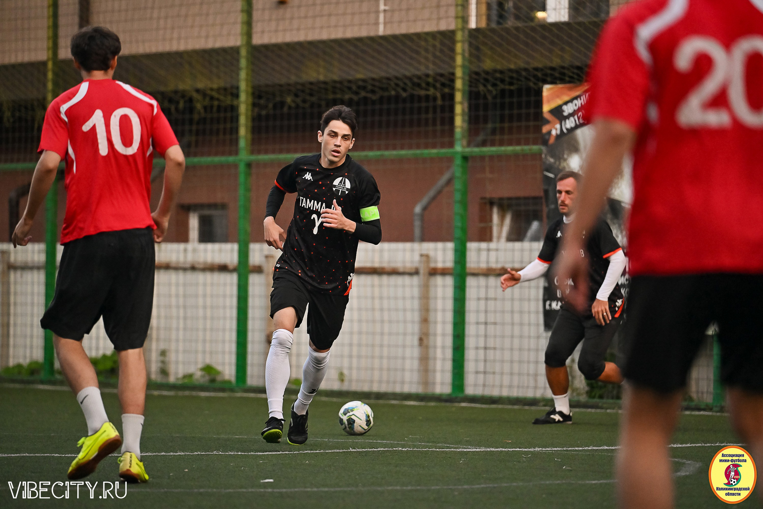 ИГРЫ ПЛЕЙ-ОФФ ПЕРВОГО ДИВИЗИОНА МИНИ-ФУТБОЛЬНОЙ ЛИГИ. VIBECITY.RU Вайб Сити Ру Фоторепортажи Фотоотчеты Калининград