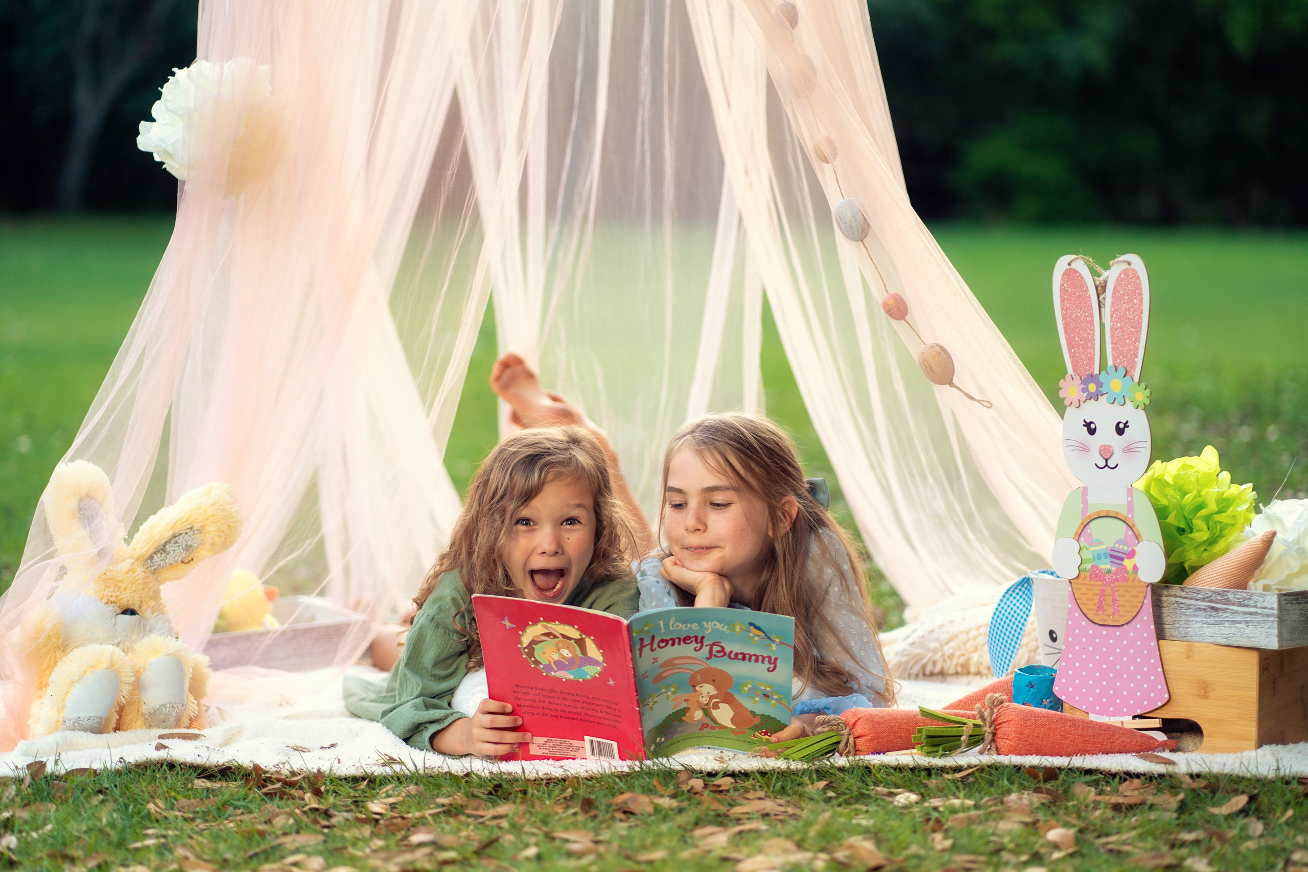 HAPPY EASTER. Family Photographer Ksenia Kos