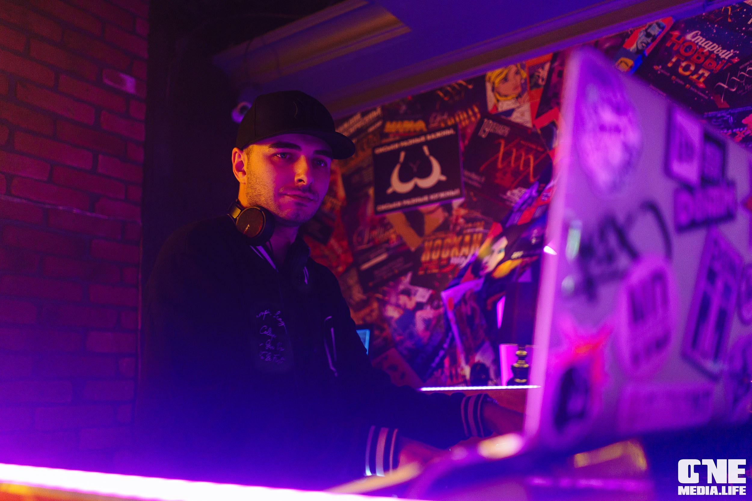 Фоторепортаж из бара XxxX. One Media Life: фоторепортажи, фотоотчеты с мероприятий и заведений