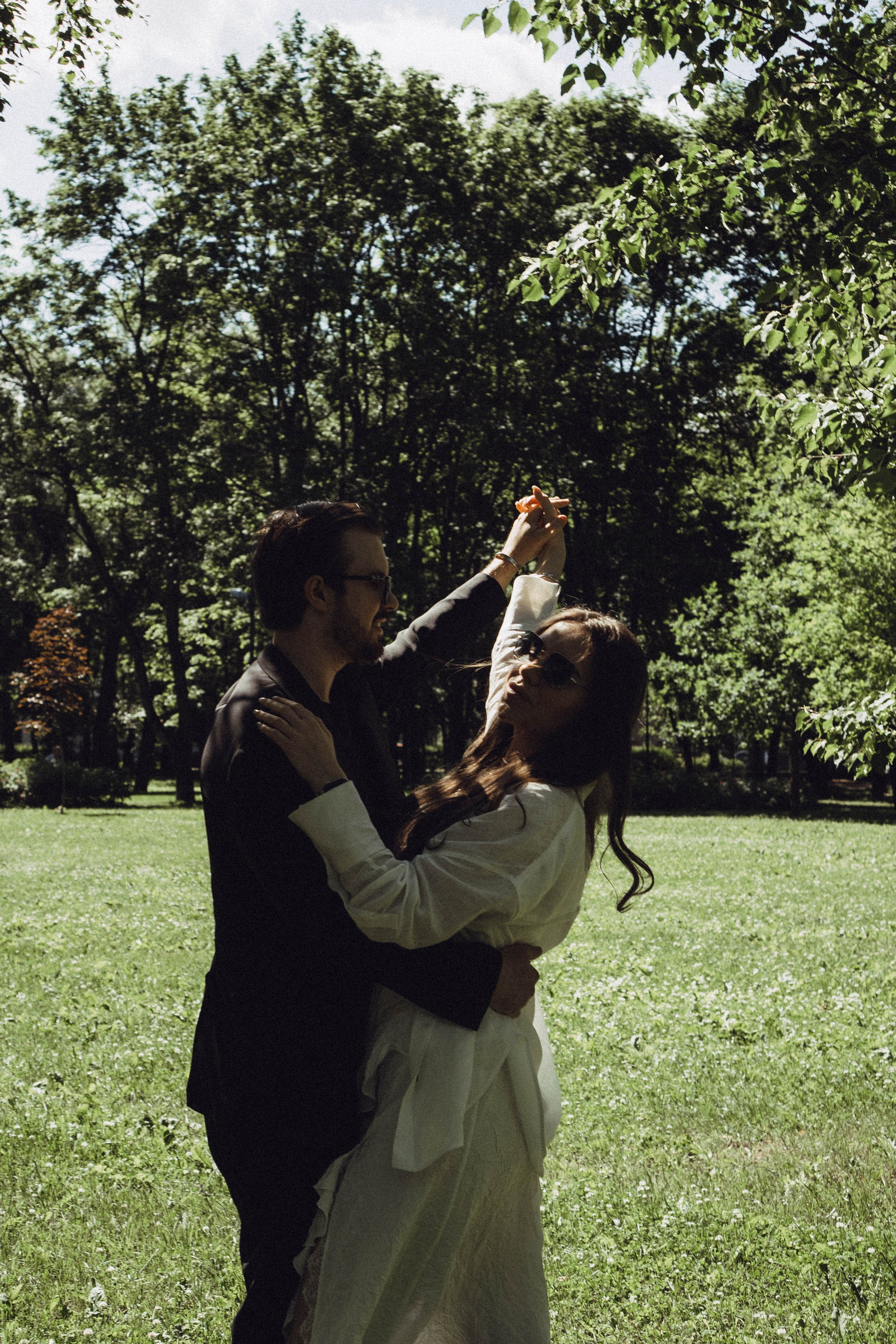 СВАДЕБНАЯ СЬЕМКА В ПАРКЕ ПОБЕДЫ И ПРОГУЛКА ПО МОСКОВСКОМУ ПРОСПЕКТУ. Профессиональный фотограф, Санкт-Петербург — Виктория Богомолова